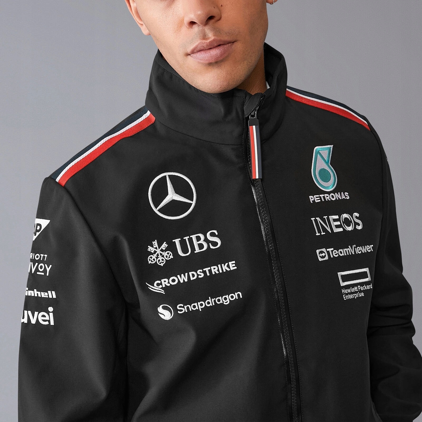 Pánská softshellová bunda černá Team Mercedes Amg F1 Vel.S