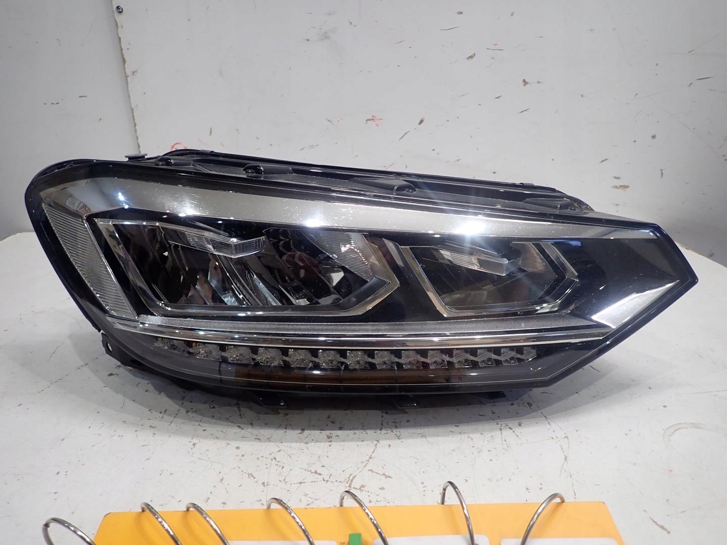 light front right VW TOURAN 2015- FULL LED