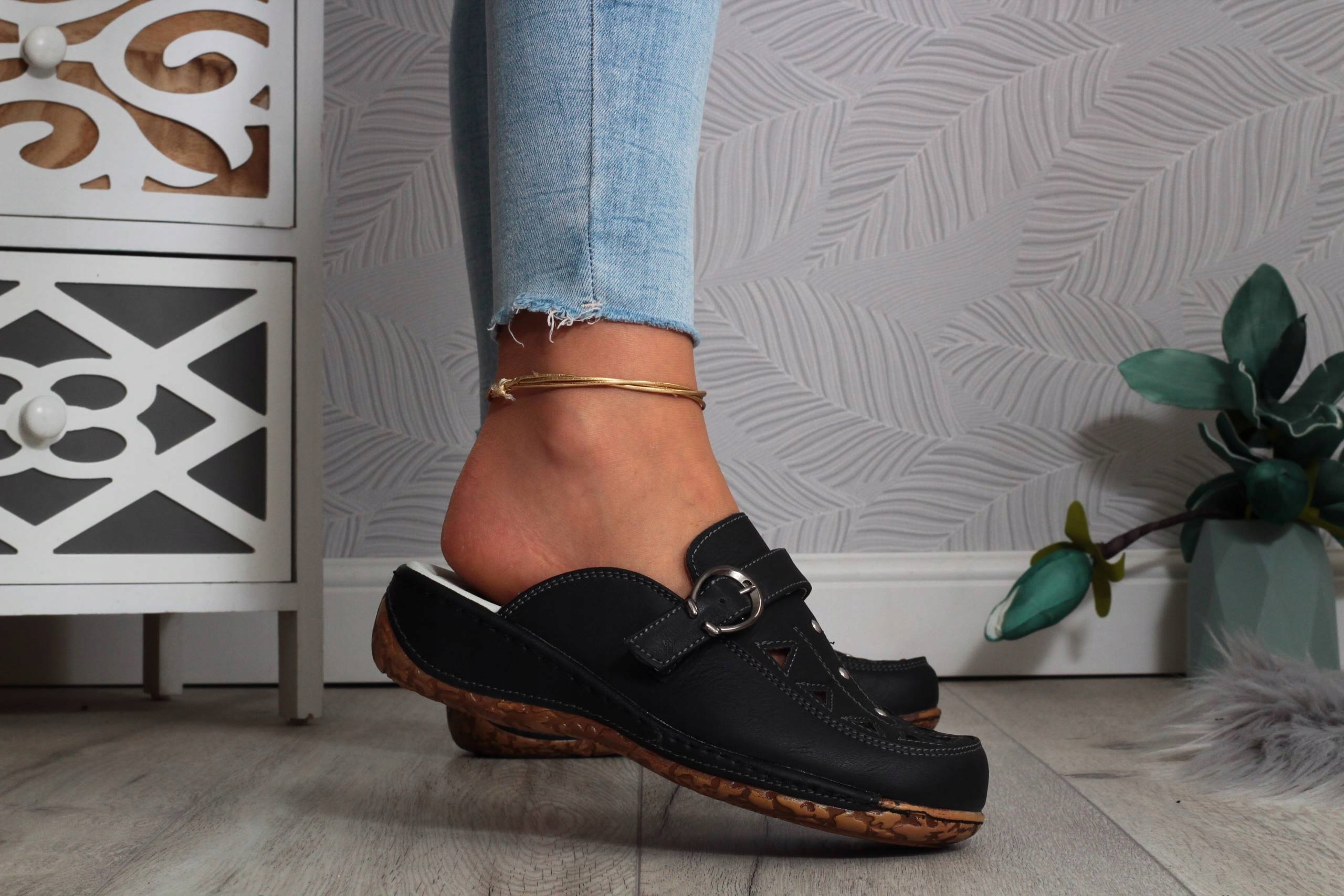 KLAPKI DAMSKIE BUTY ORTOPEDYCZNE SZYTE SKÓRA Rozmiar 40