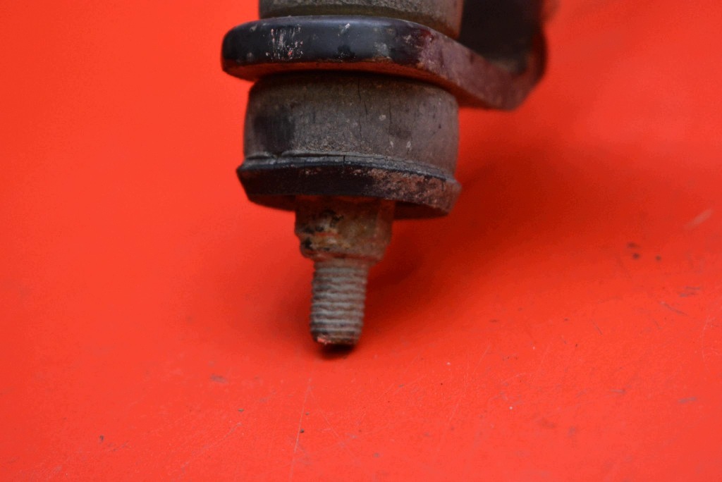 stabilisator hinterachse heck VOLVO V60 1 und 2.0 D3 163 KM 10-13