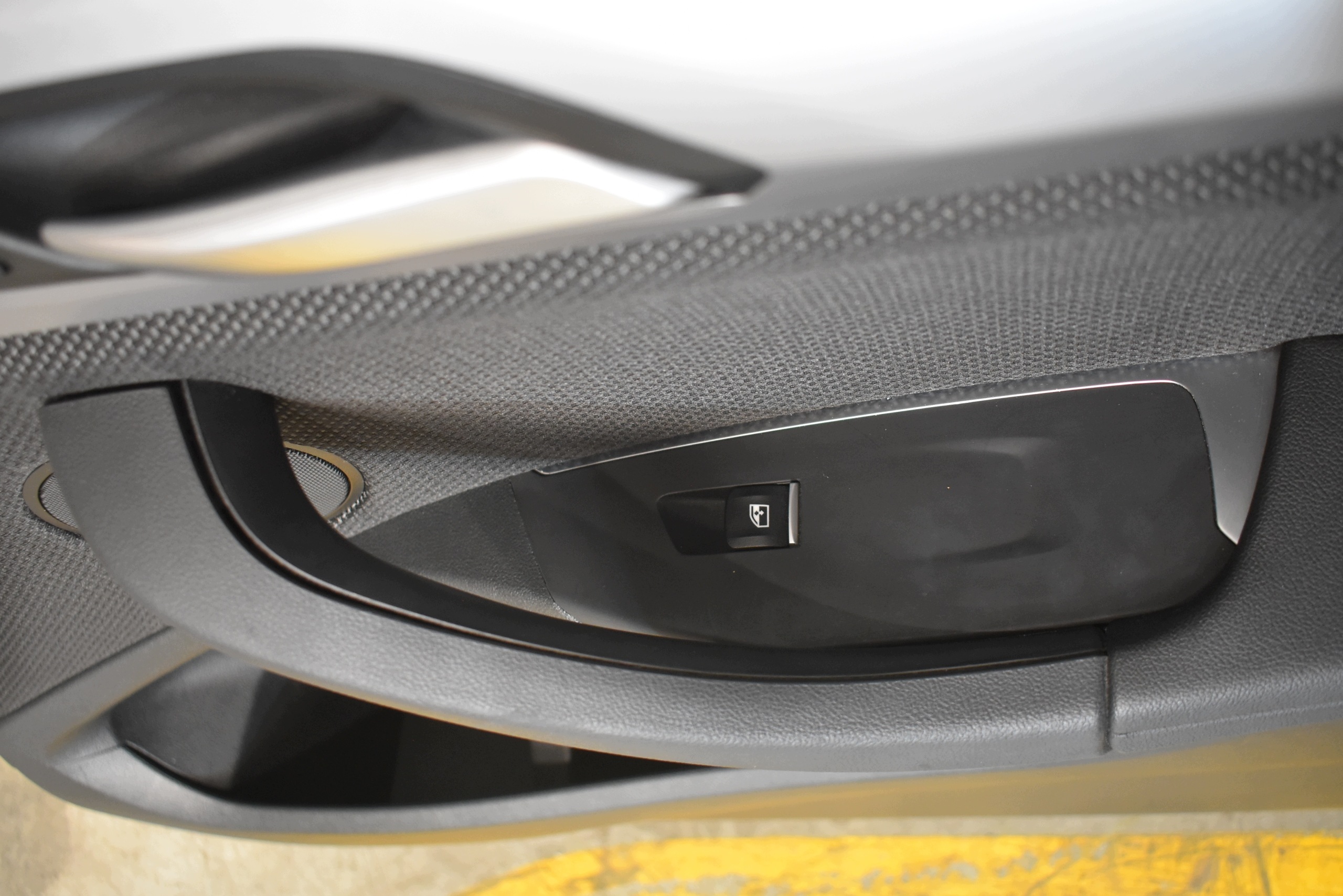 IDEALNY side door front front right MATERIALOWY BMW X3 G01 X-LINE 1