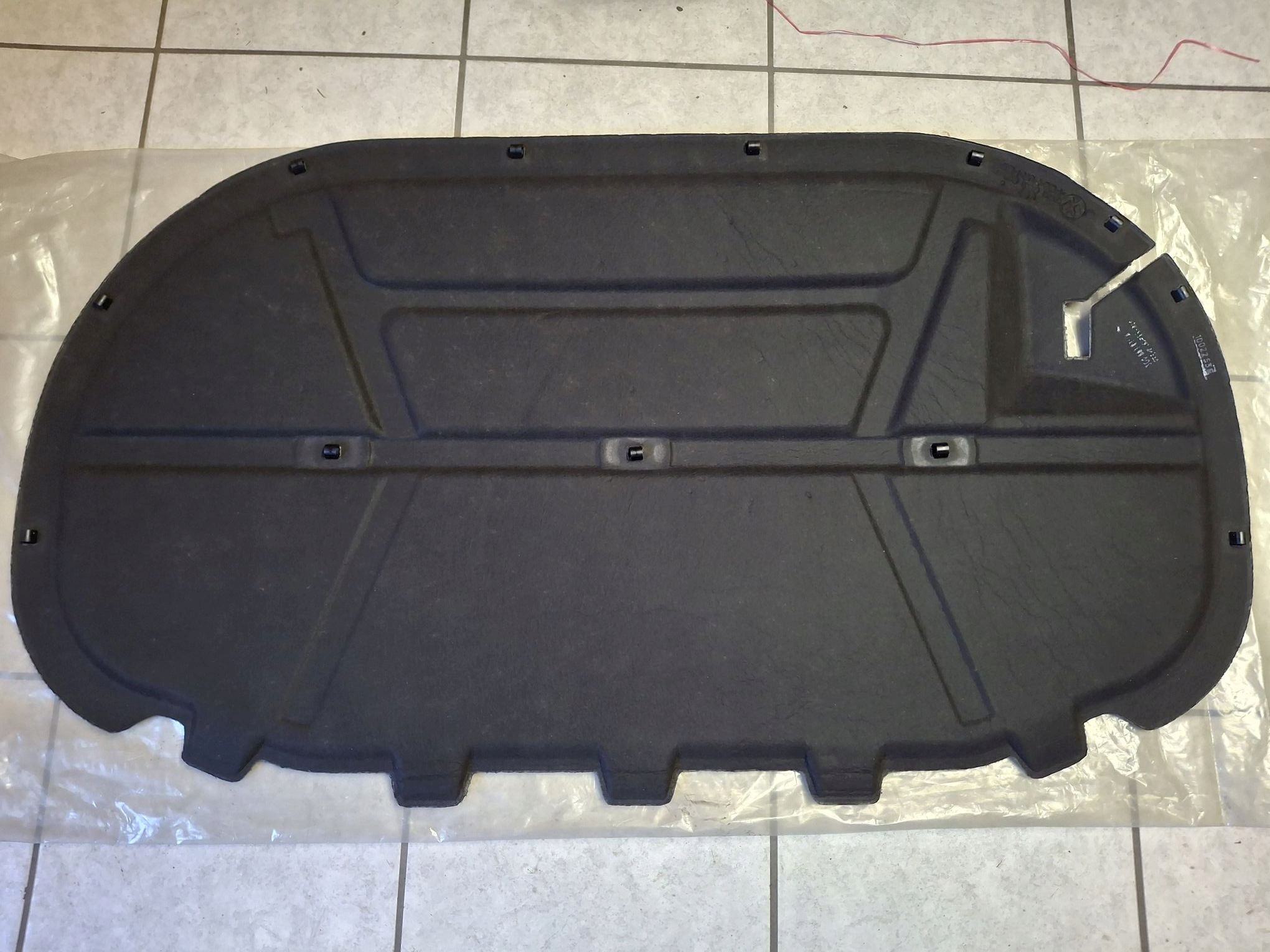 Insonorisation du capot VW PASSAT B8 2014R->