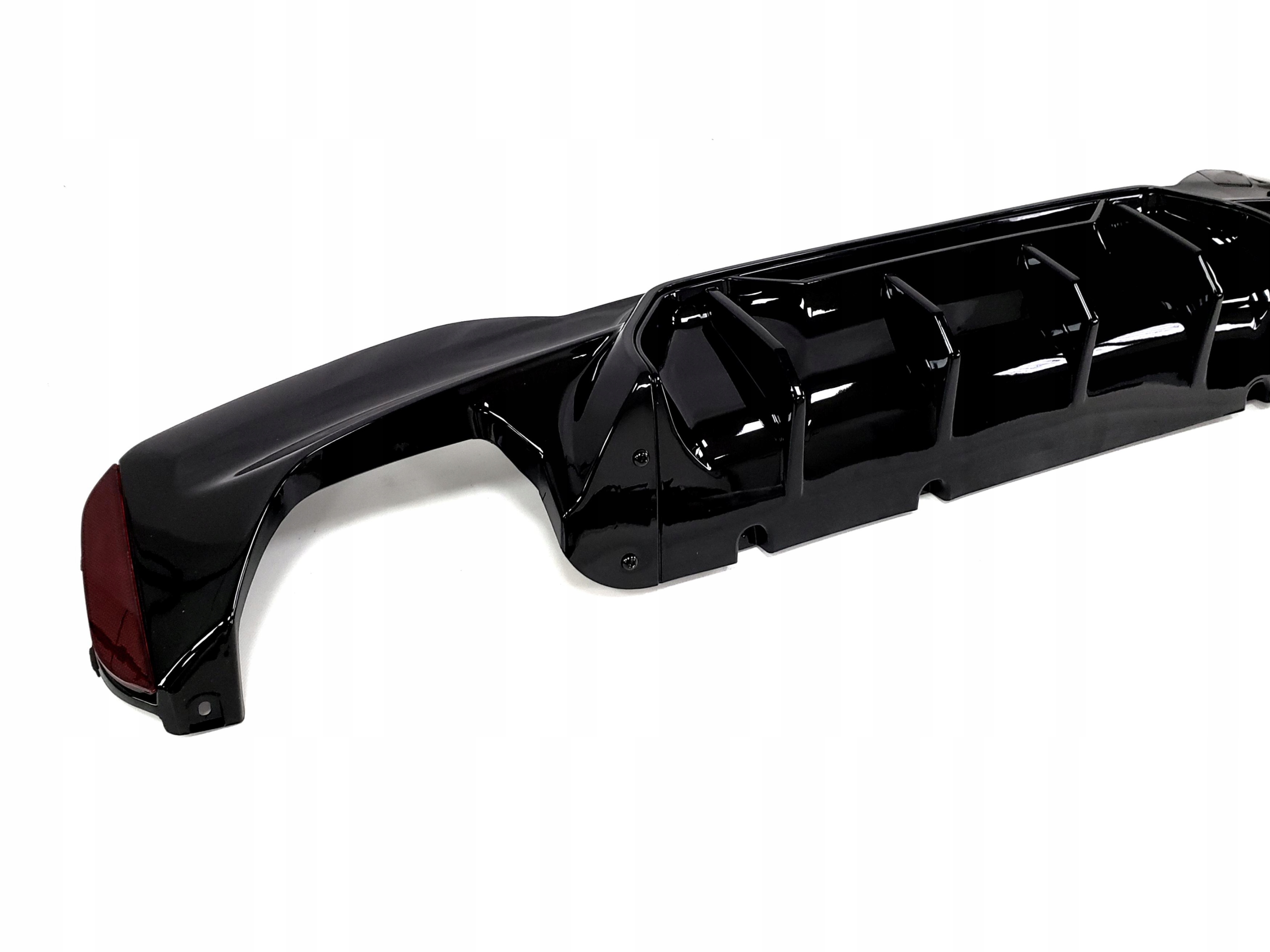 DYFUZOR DOKŁADKA ZDERZAKA BMW F90 M5 Competition Producent części Inny