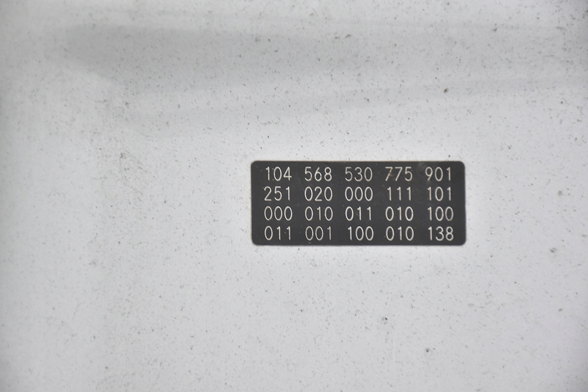 Capot MERCEDES R W251 C775