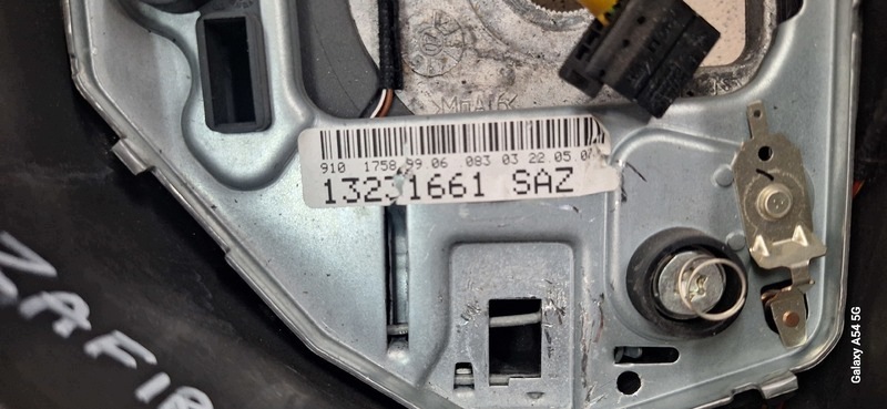 lenkrad OPEL ZAFIRA B SKORZA MULTIFUNKCJA 13231661