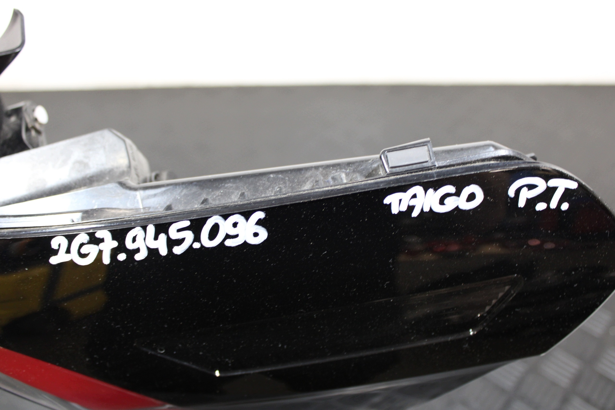light right rear part rear 2G7945096 VW TAIGO 2G7 R-LINE