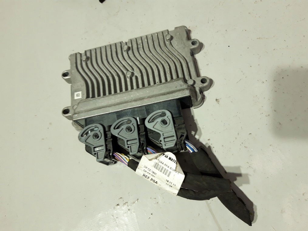 CITROEN C3 II 1.4 8V KOMPUTER STEROWNIK SILNIKA