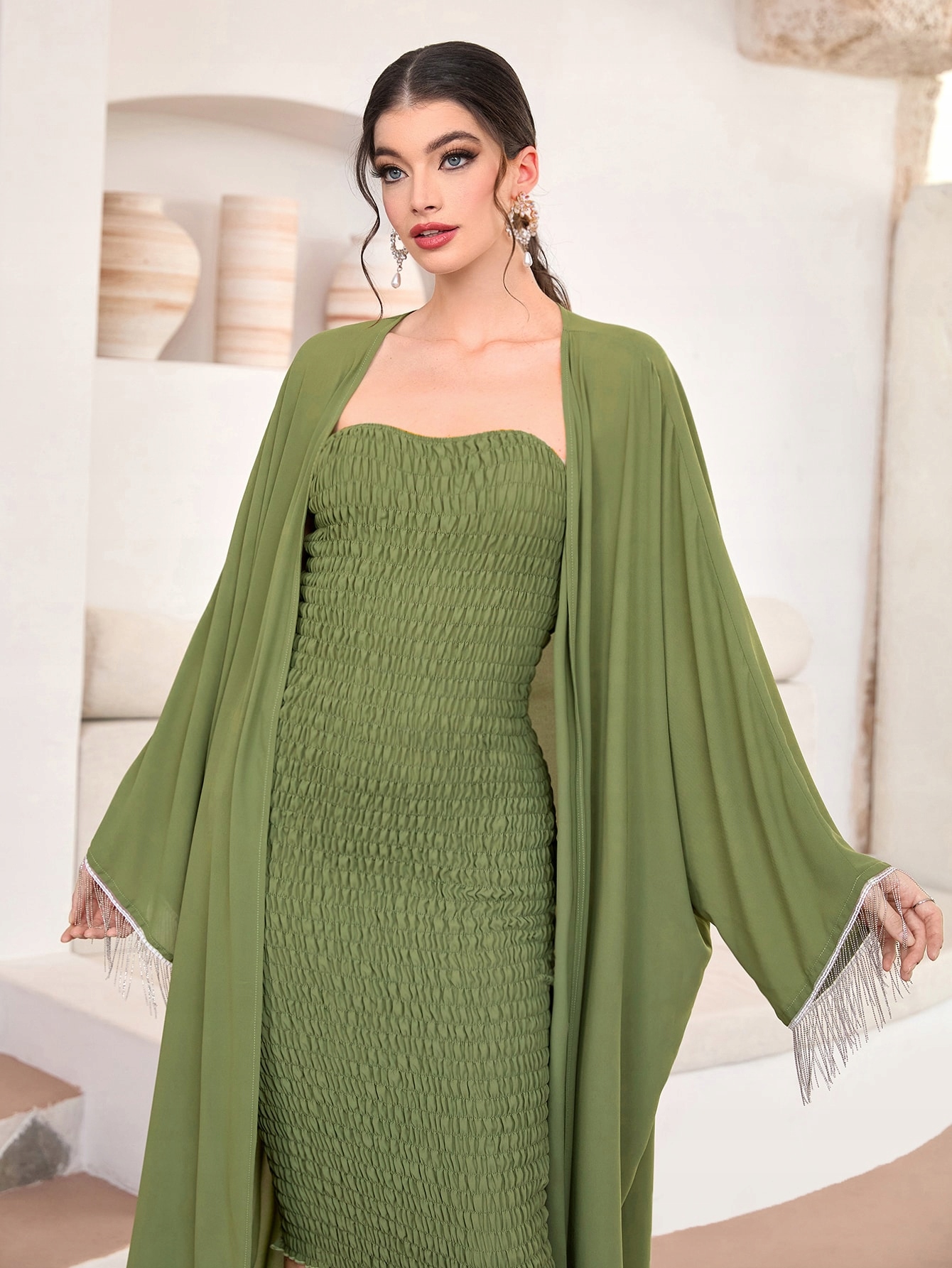 Šaty Elegantní MIDI Nařasená Tuba S Přehozem A Třásněmi Shein M 38