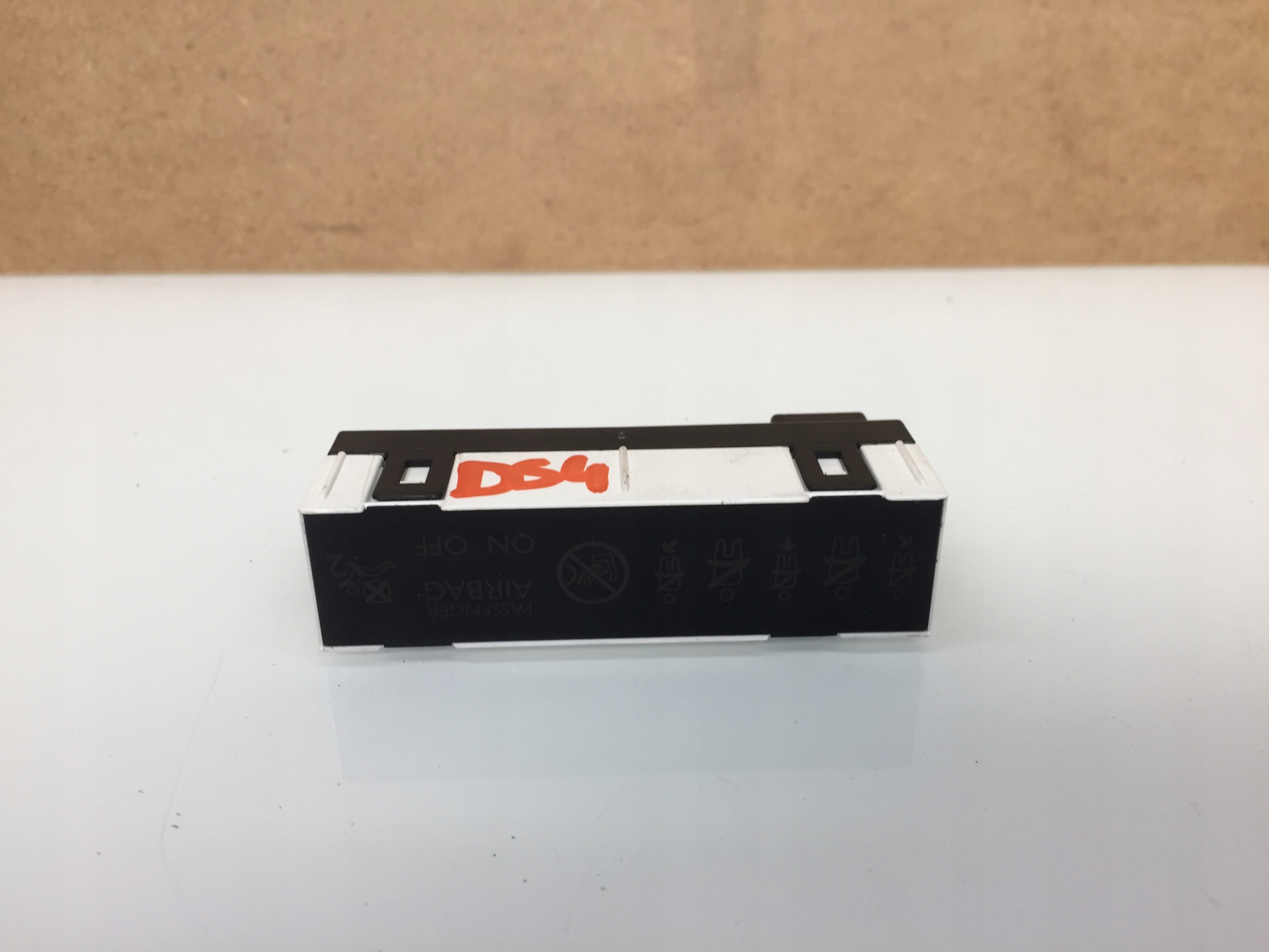 дисплей ремней Citroen OE 9665778780