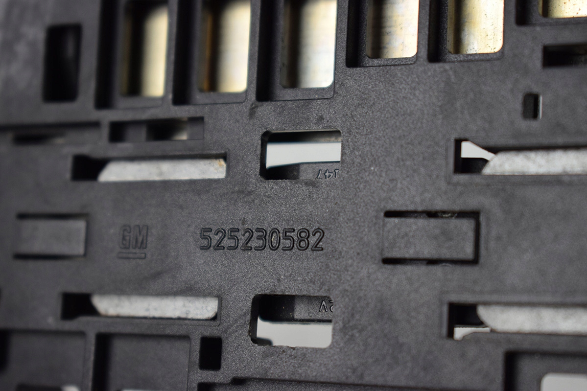 ABDECKUNG BLENDE ABDECKUNG KLEMME OPEL MERIVA B 13354391