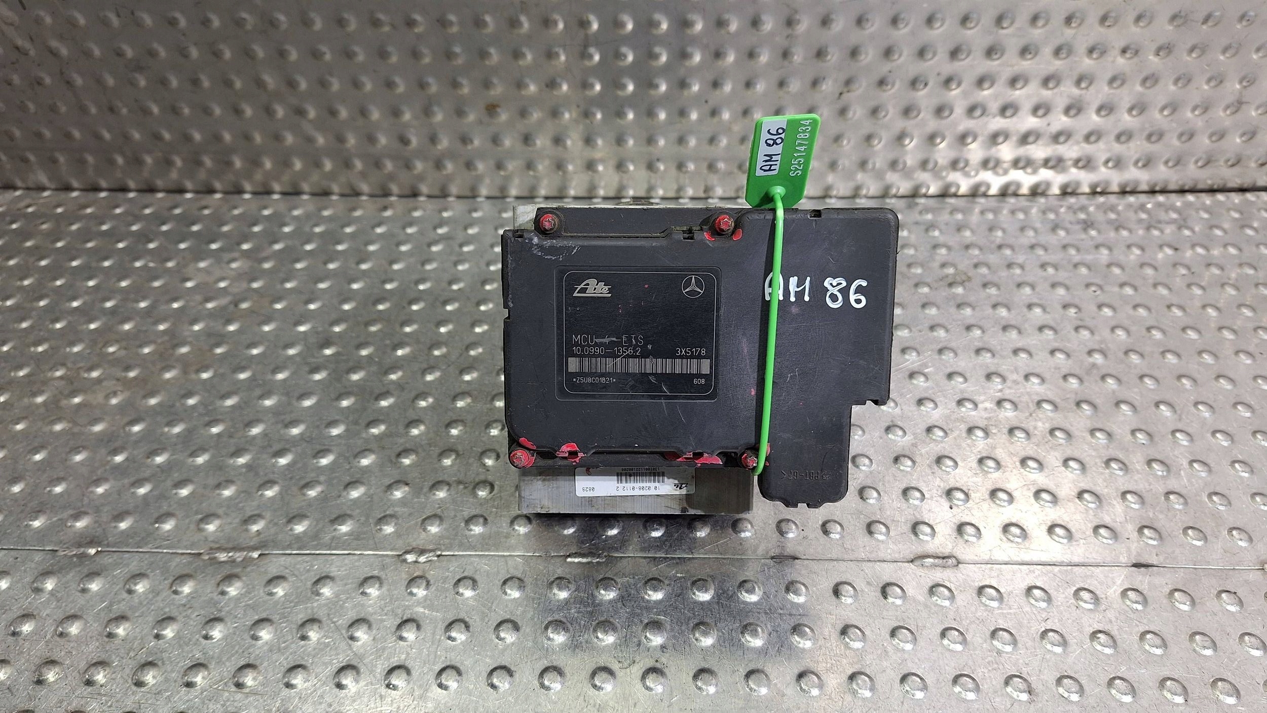 pump control unit ABS A1634310312 10.0208-0112.3 MERCEDES ML W163 98