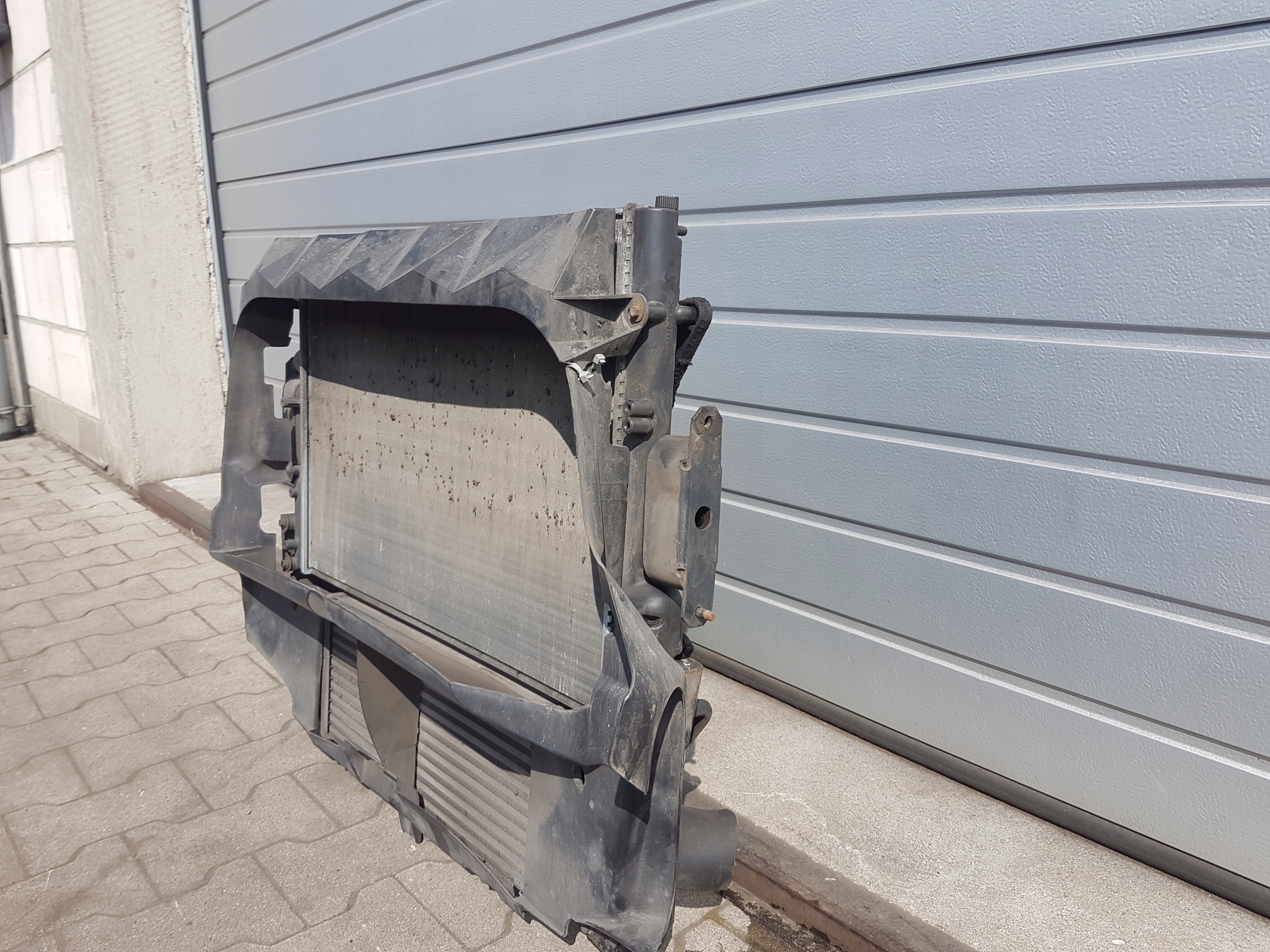 KOMPLET Radiateur IVECO DAILY 4 2007 2.3 D DIT12001