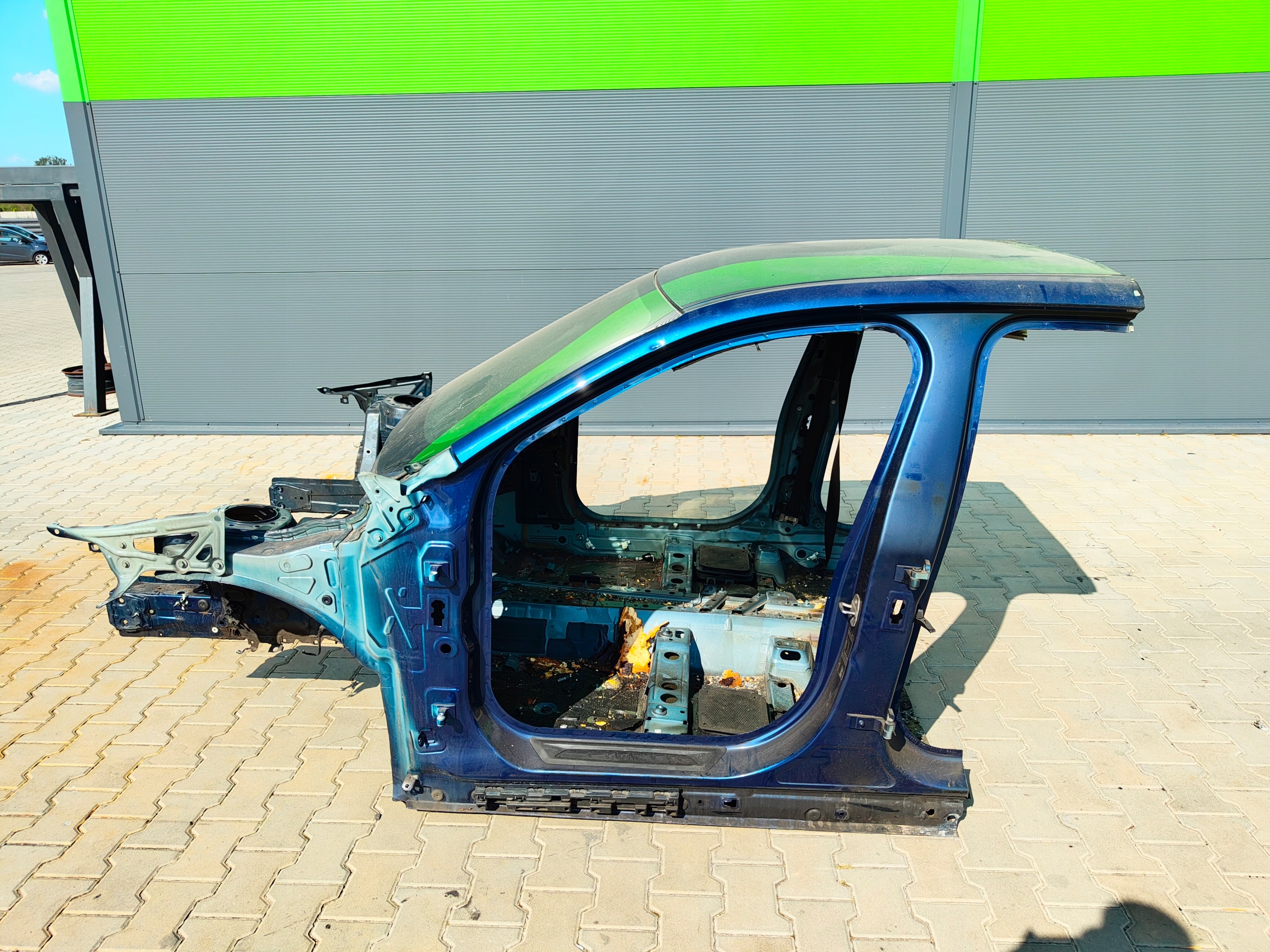 BMW X2 F39 BUDA quarter quarter placement pillar threshold colour C10