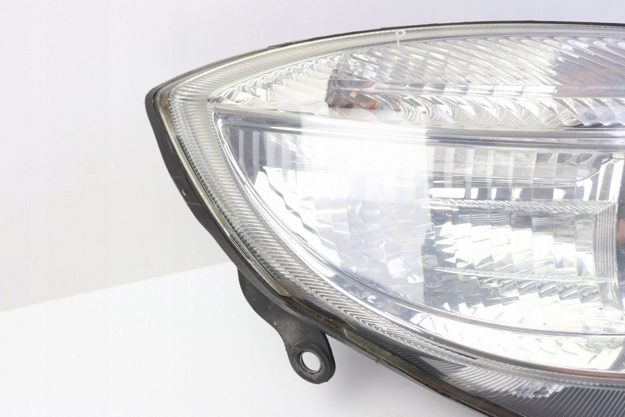 SKODA FABIA II light front right front 247832-00 EUROPA