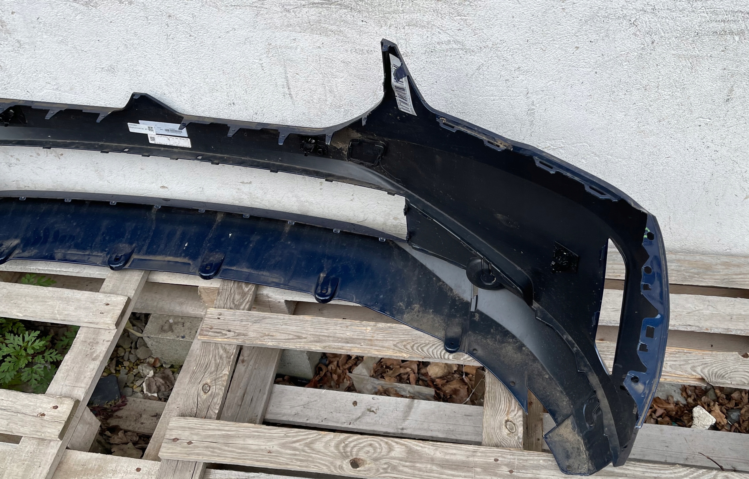 BMW 5 G60 G61 2023 - bumper front front PDC