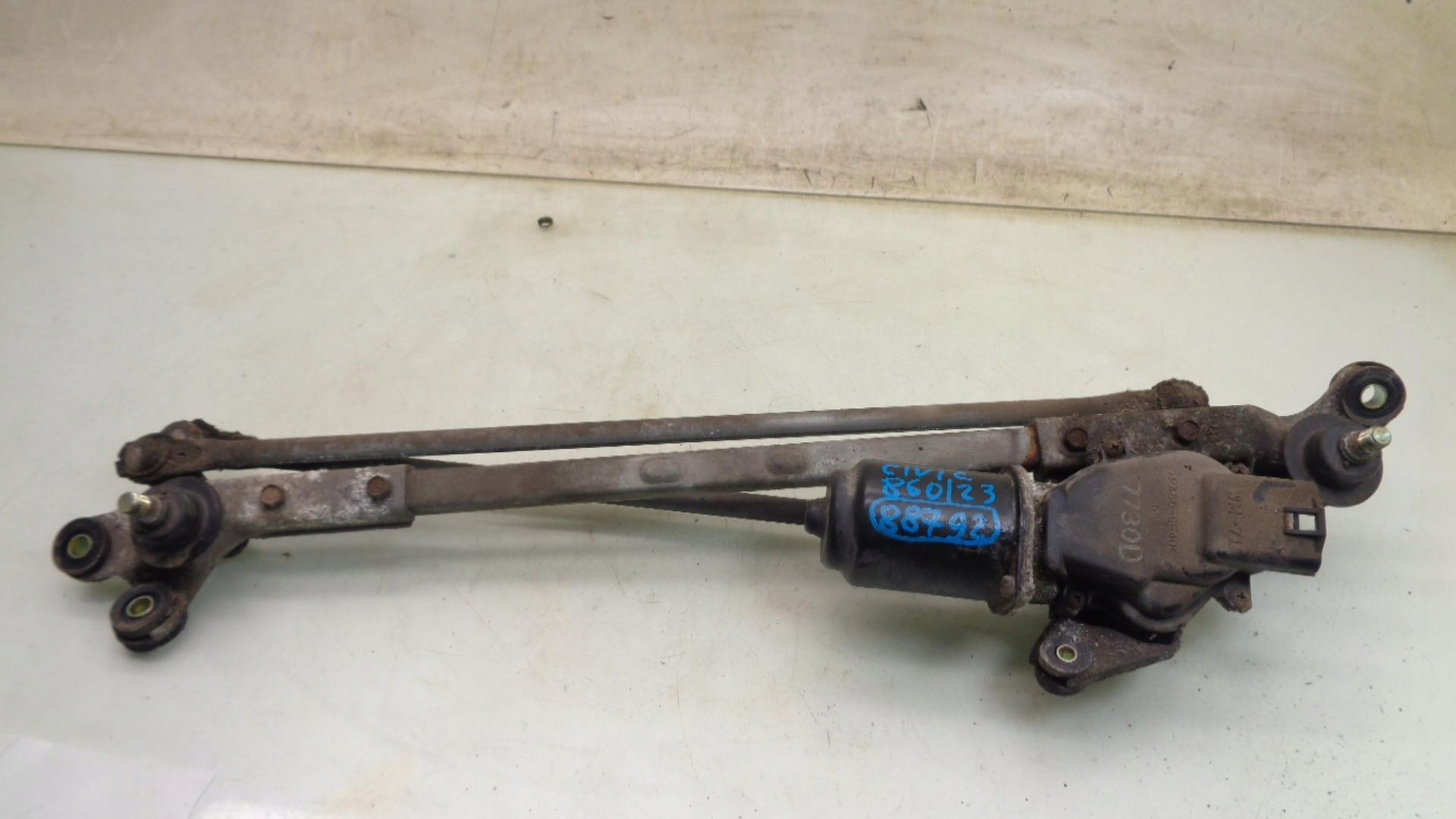 MECHANIZM WYCIERACZEK PRZÓD HONDA CIVIC VI 97R EU