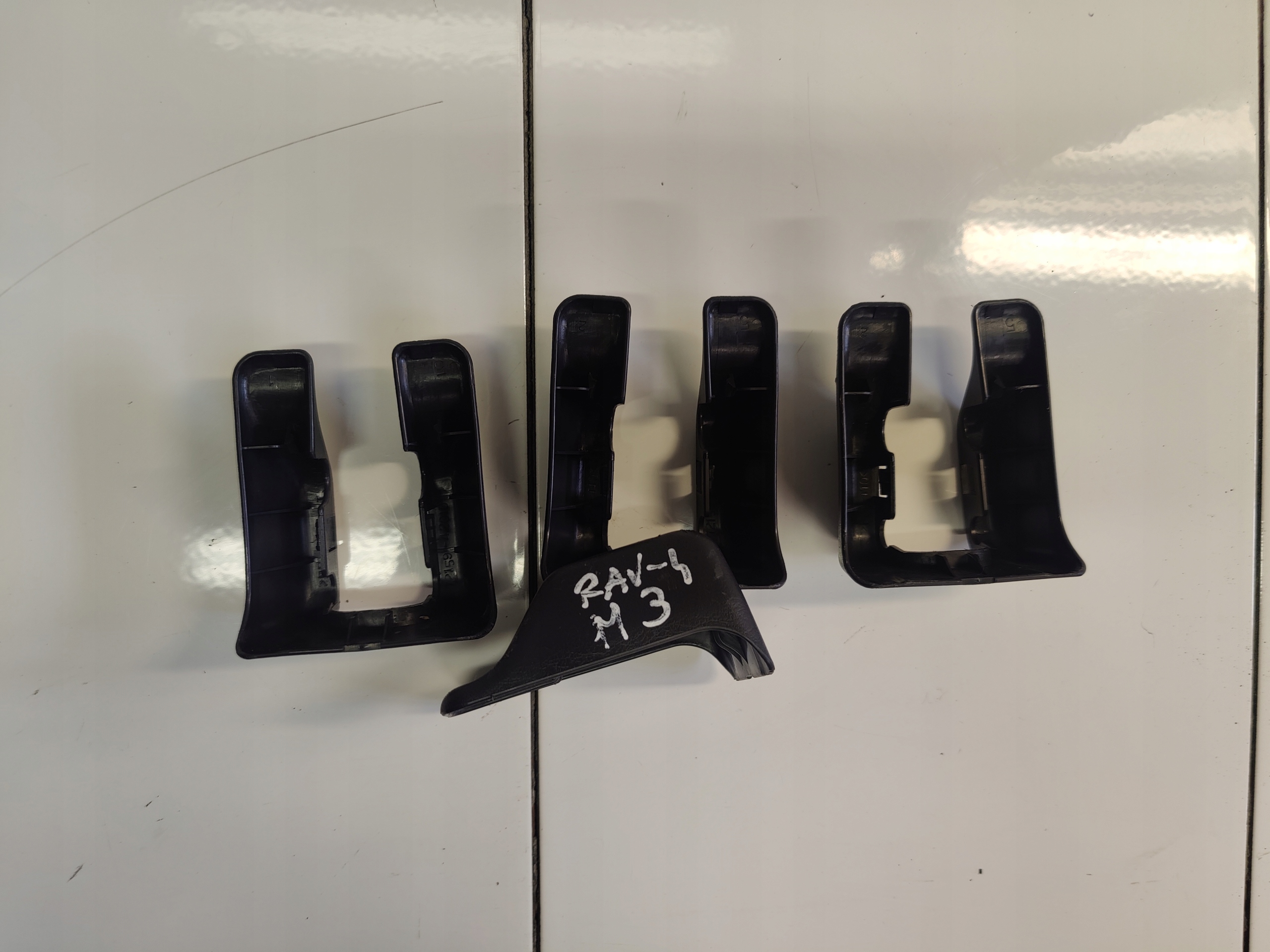 TOYOTA RAV 4 II de couverture MOCOWAN Sièges Arrière 72159-42010
