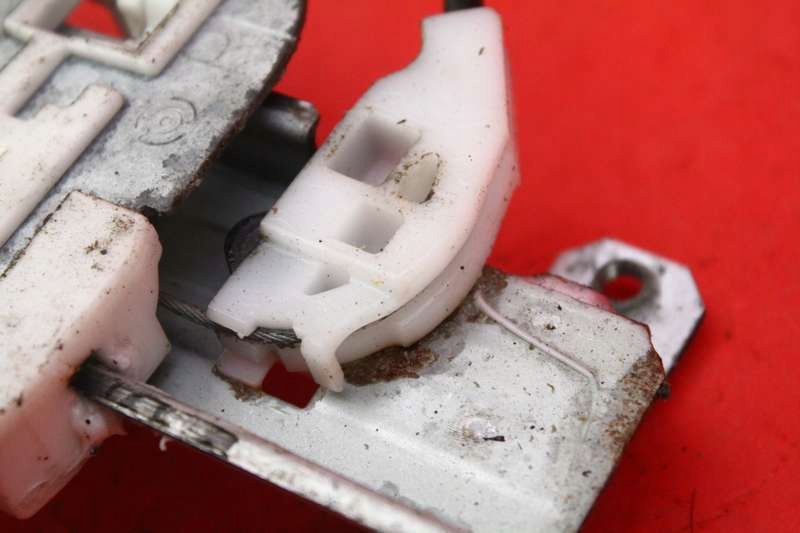 window regulator right rear part 80730 89906 NISSAN MAXIMA A33 00-05