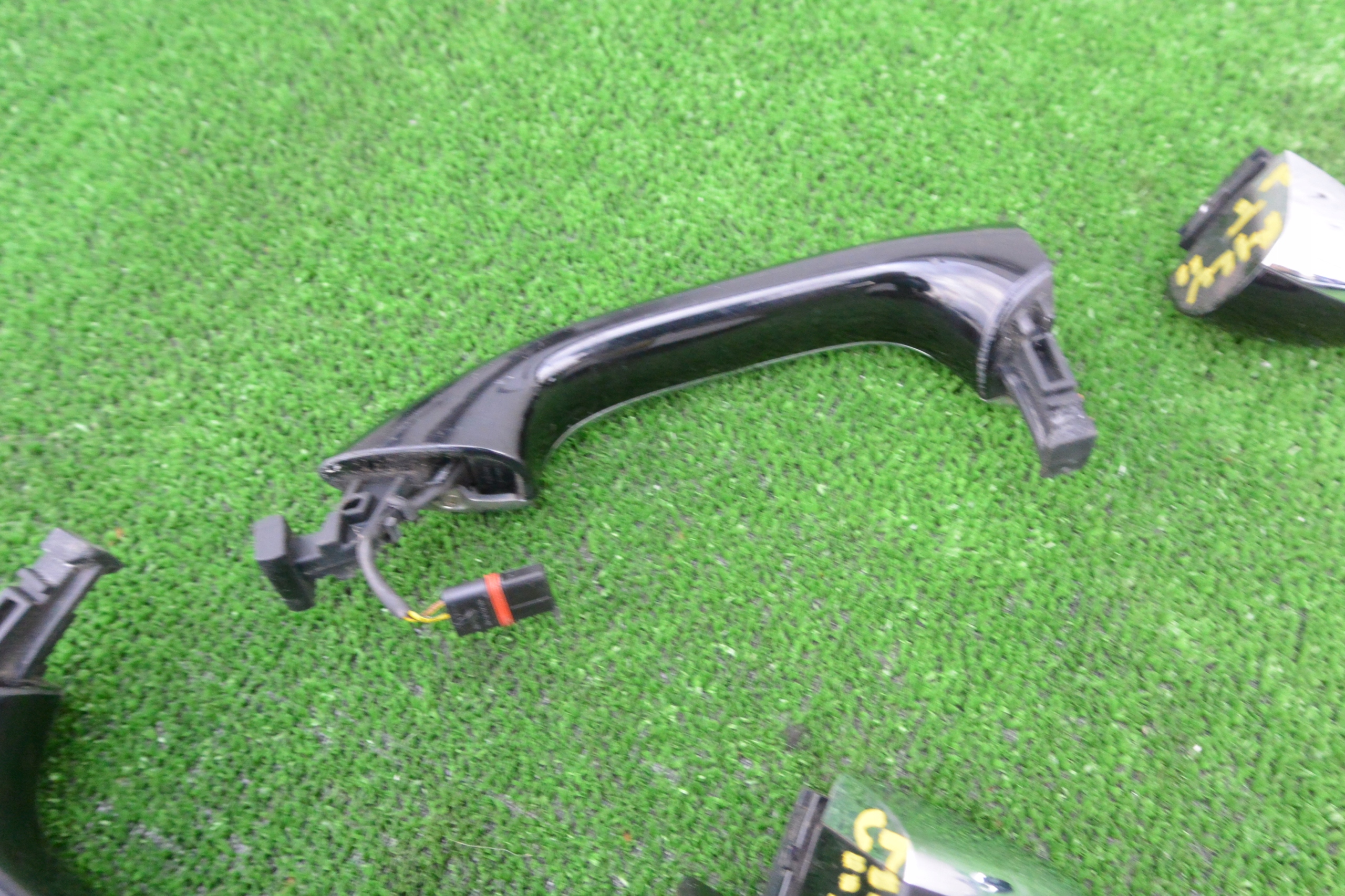 handle door KEYLESS right left front rear part MERCEDES-BENZ GL X164 ML W164