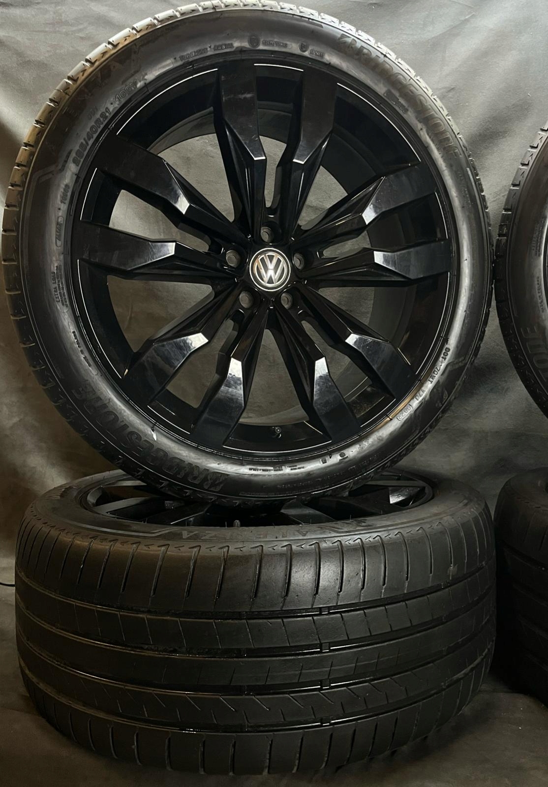 ORYGINALNE KOŁA ALUFELGI VW VOLKSWAGEN TOUAREG III 21” NOWY MODEL SUPERSTAN Kod producenta 760601025