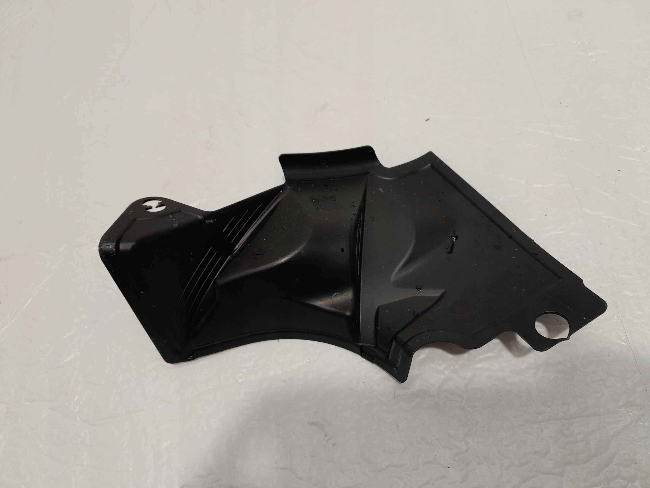 AUDI A4 B9 LIFT fedél csomag fedél KIELICHA 8W0806583C