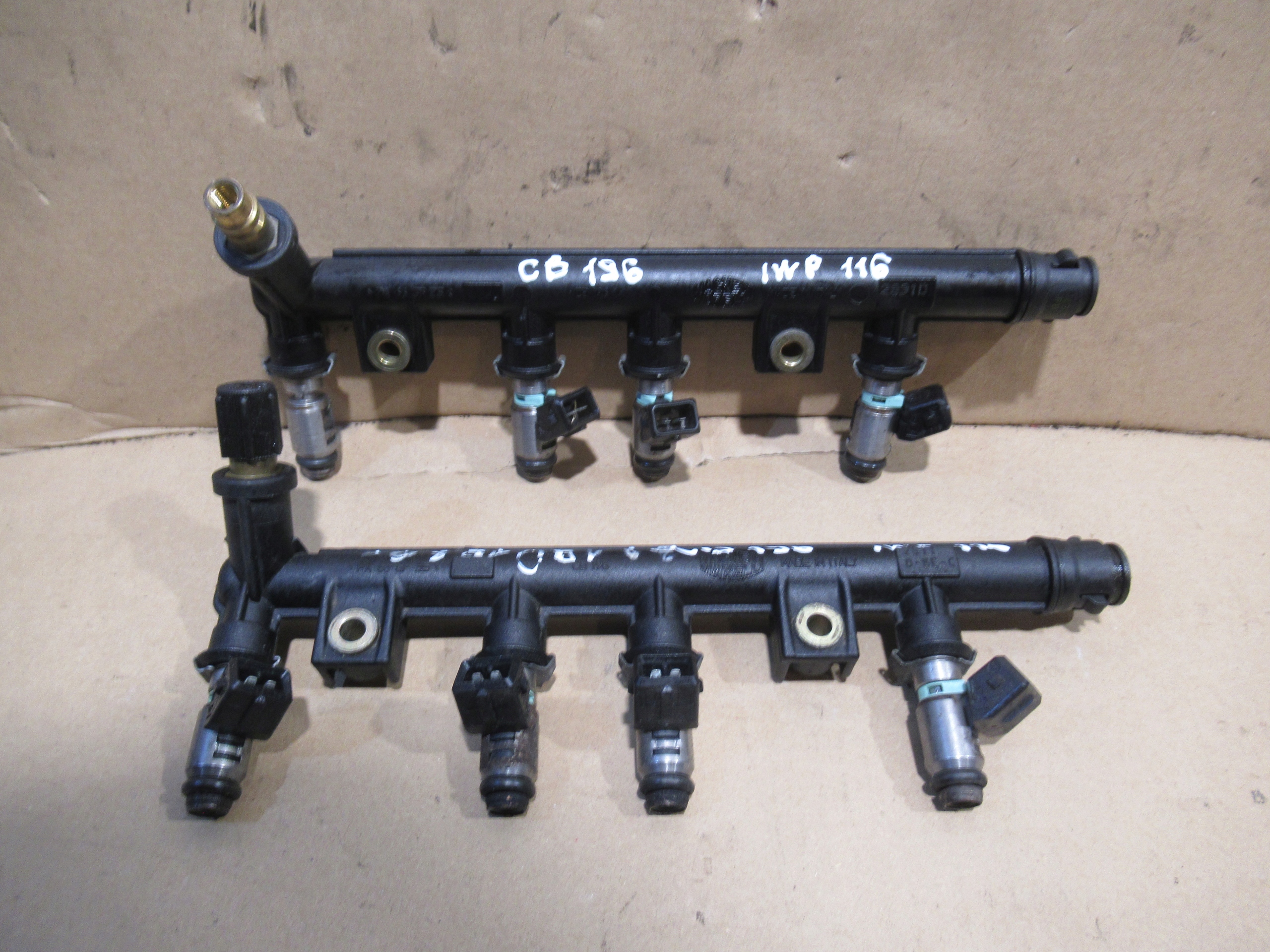 Wtryskiwacze listwa CB196 Fiat Punto II Panda II