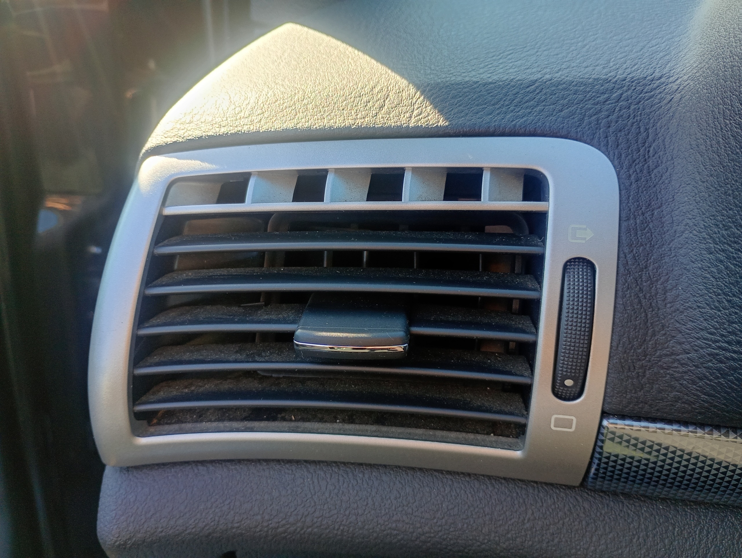 grid air conditioning devices air left driver´s Peugeot 407 SW 04-10