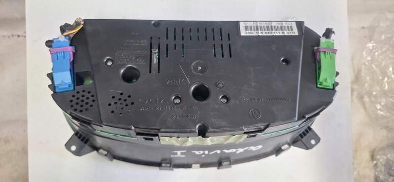 dials SKODA OCTAVIA and 1U092081147H