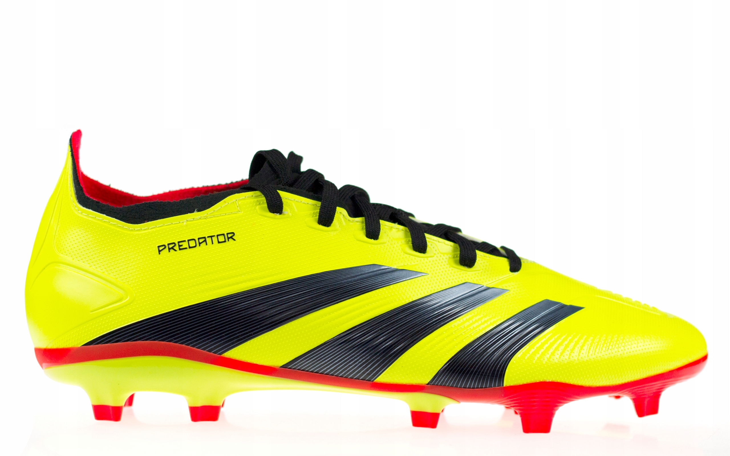Lanky, zátky Adidas Adidas Predator League Fg