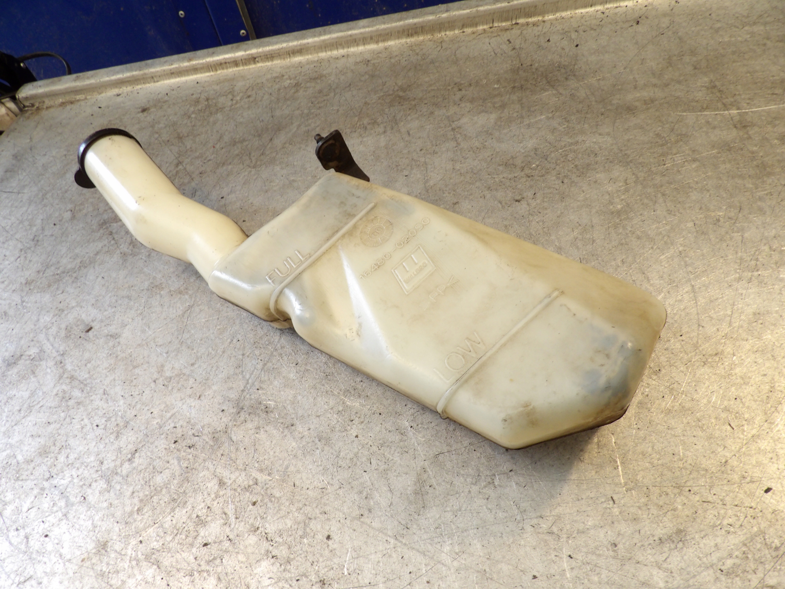 TOYOTA COROLLA VIII - Réservoir eau 16480-02090