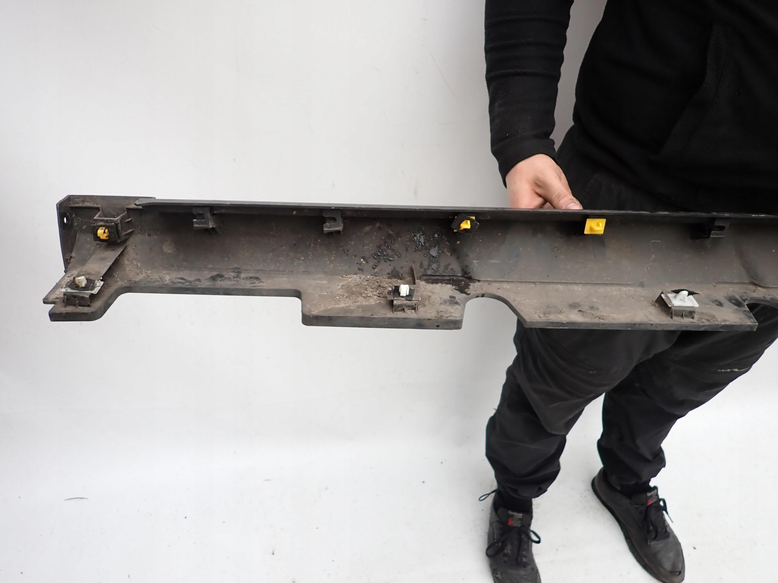 HYUNDAI KONA 17- moulding threshold right threshold right