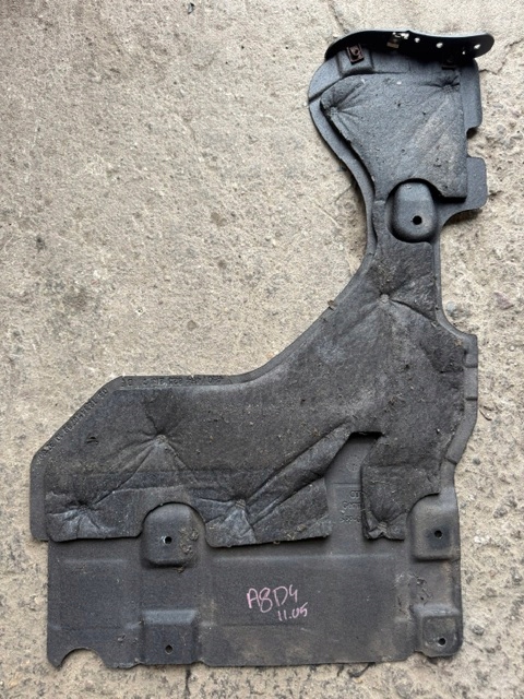 AUDI A8 D4 LONG cover left chassis left rear part rear 4H4825213C