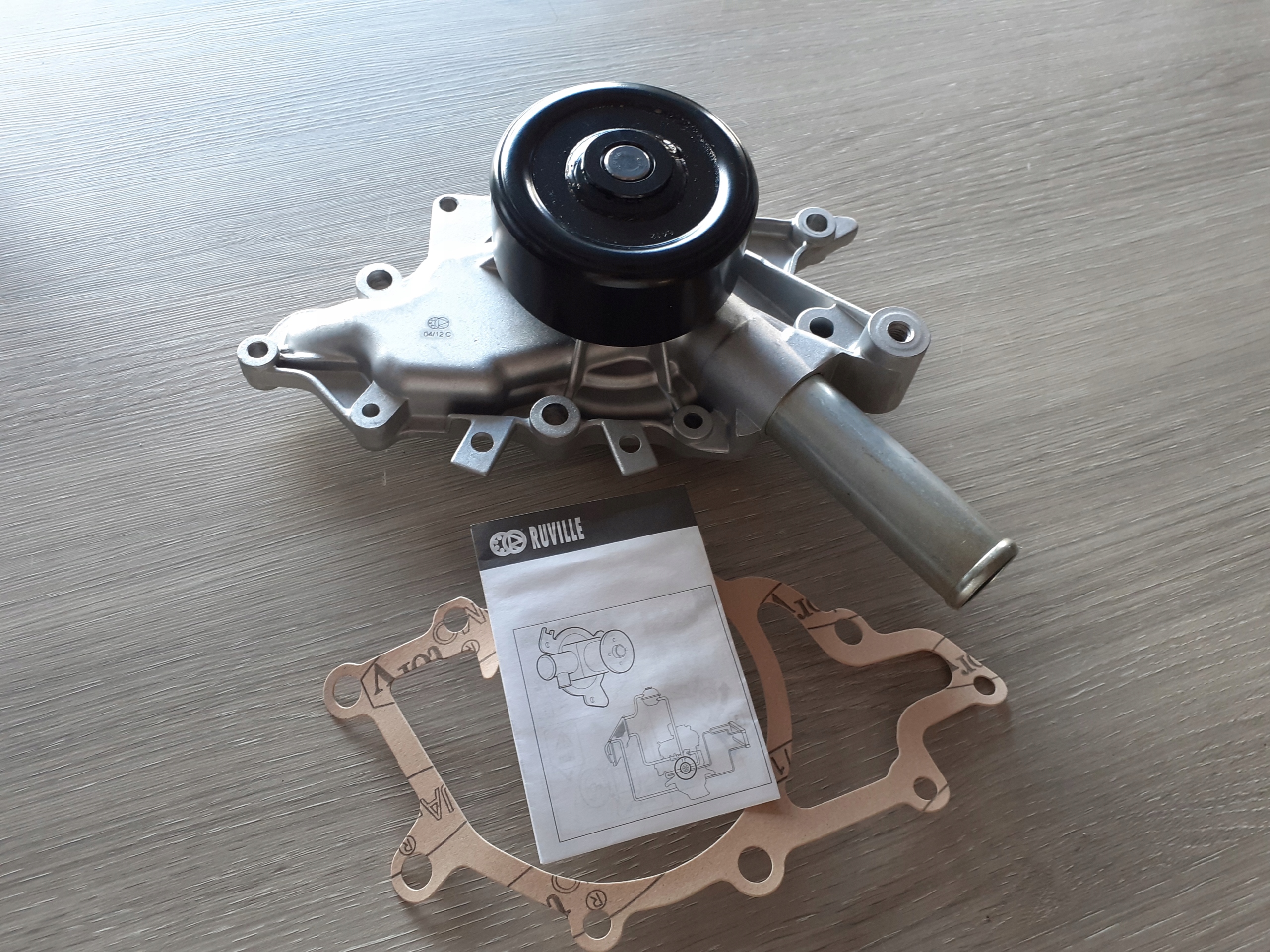 POMPA WODY VITO 638 2.2 CDI 6112001001 RUVILLE