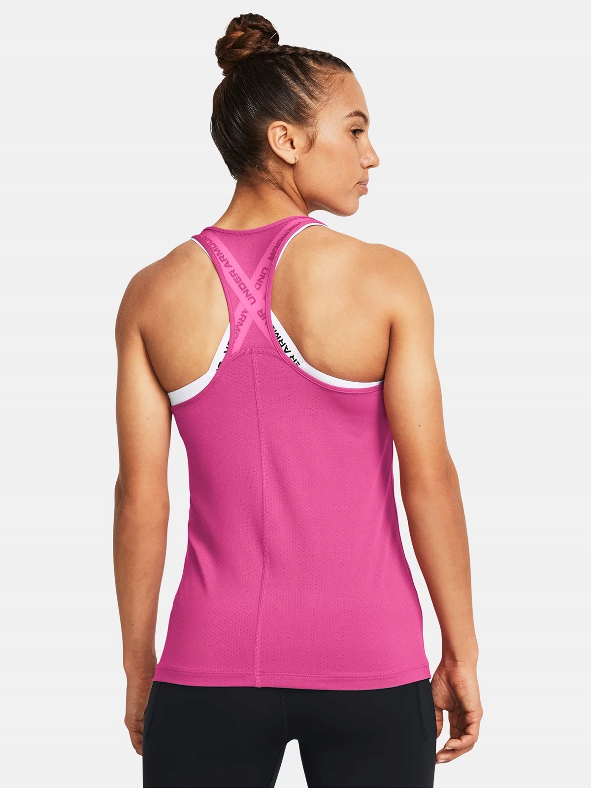 KOSZULKA DAMSKA UNDER ARMOUR TERMOAKTYWNA TRENING UNDER ARMOUR 1328962-686 Materiał dominujący poliester