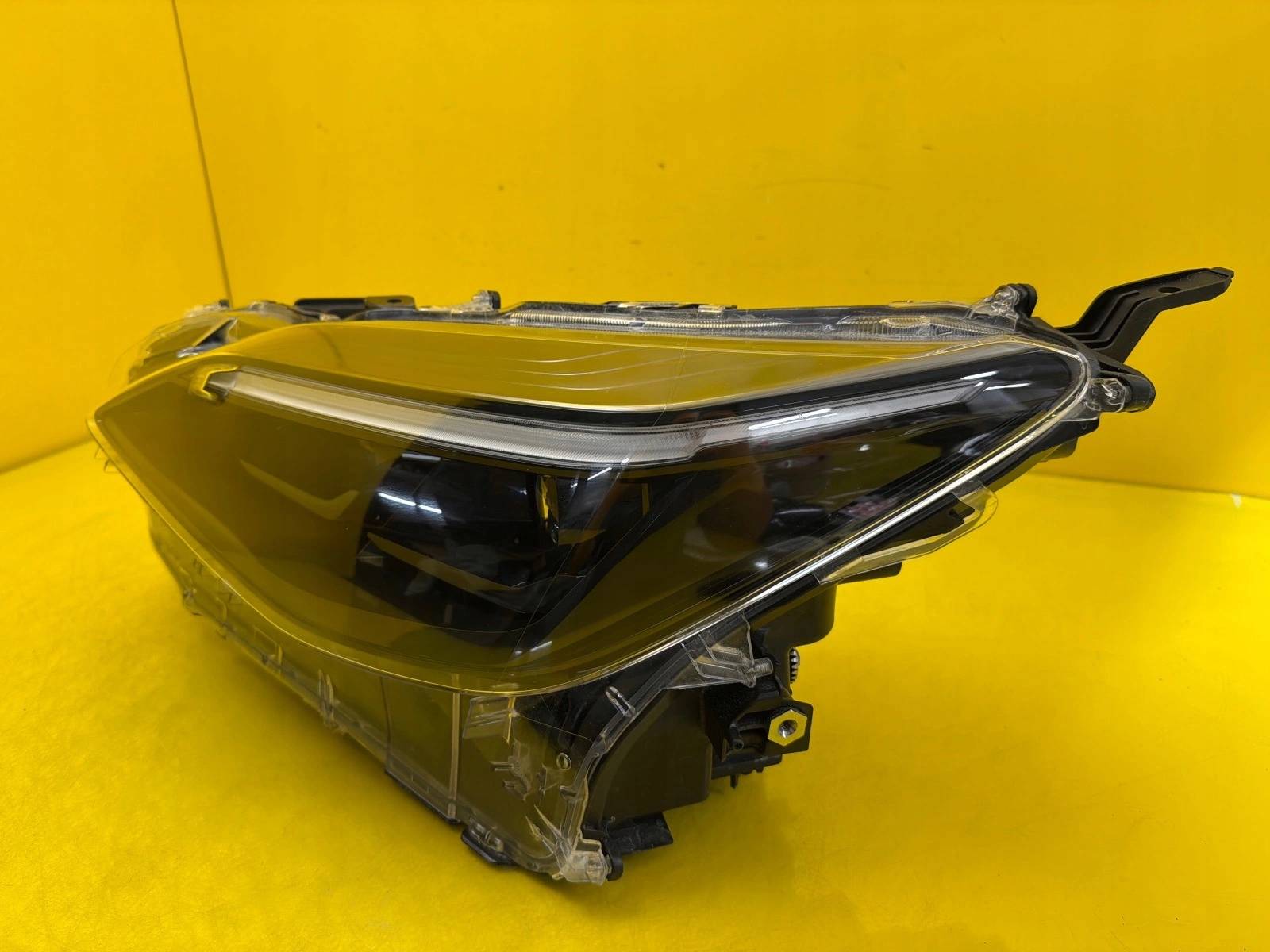 light left front Toyota Yaris Cross 0D-312 Led