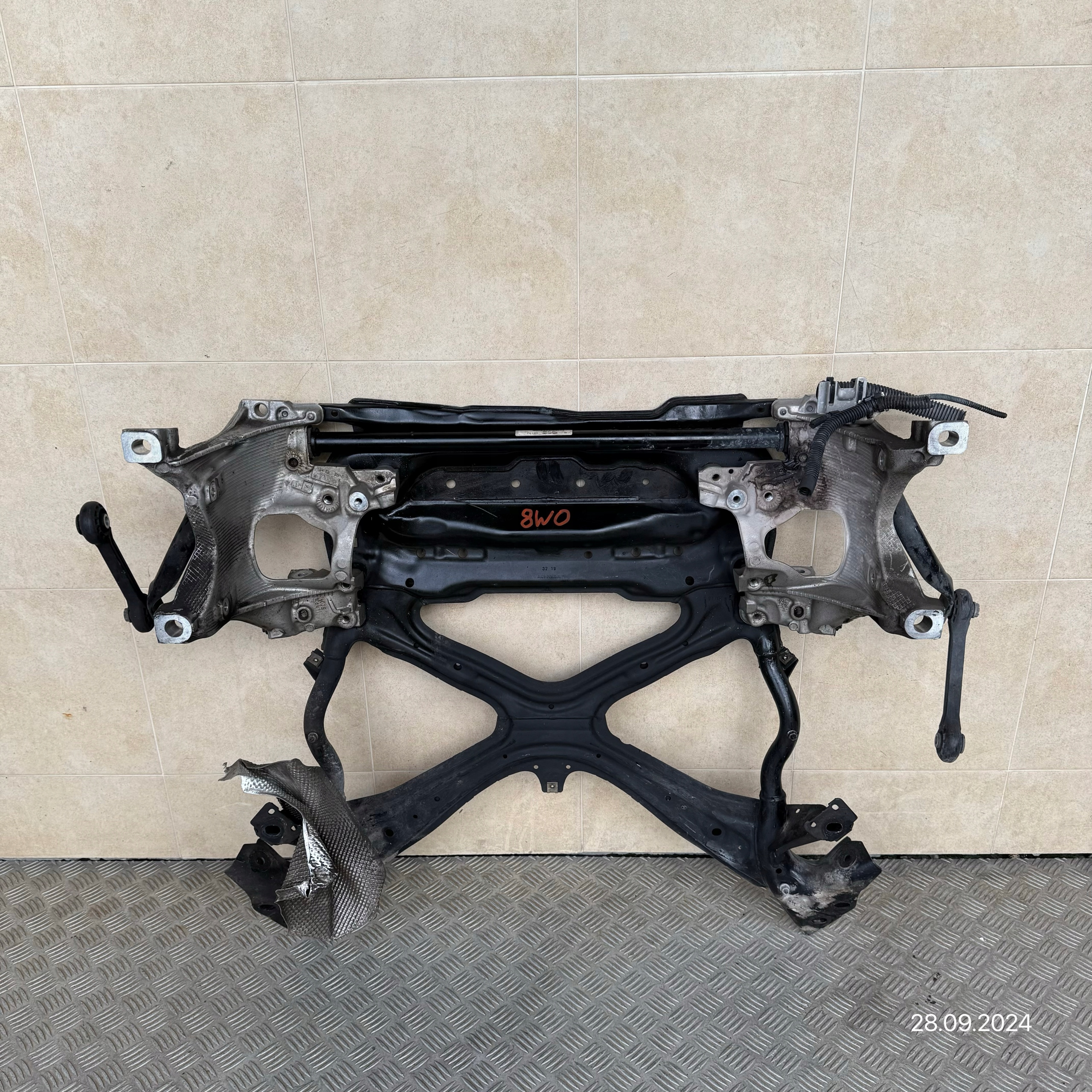 axle beam subframe axle beam front AUDI A4 B9 8W0 LIFT 8W0411309