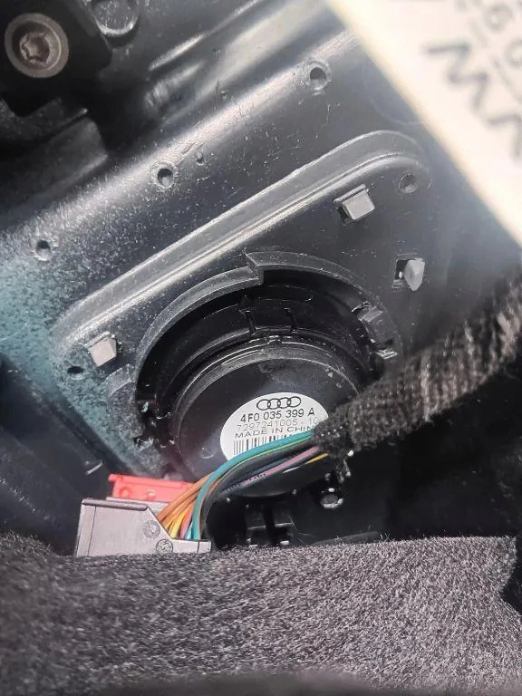 Audi OE 4L0863981
