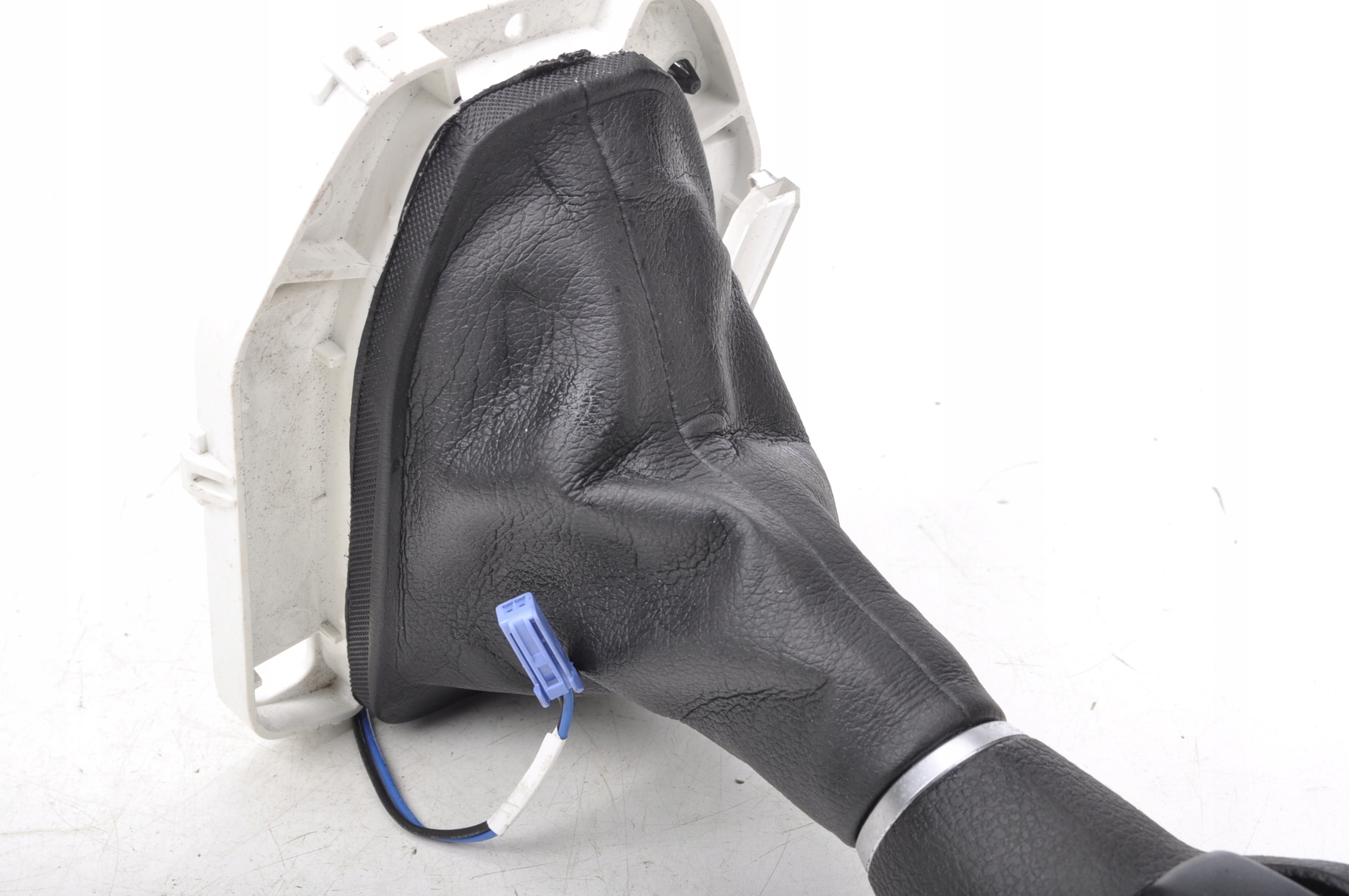 F0c63c9e49f3985cd405dffbc3d6