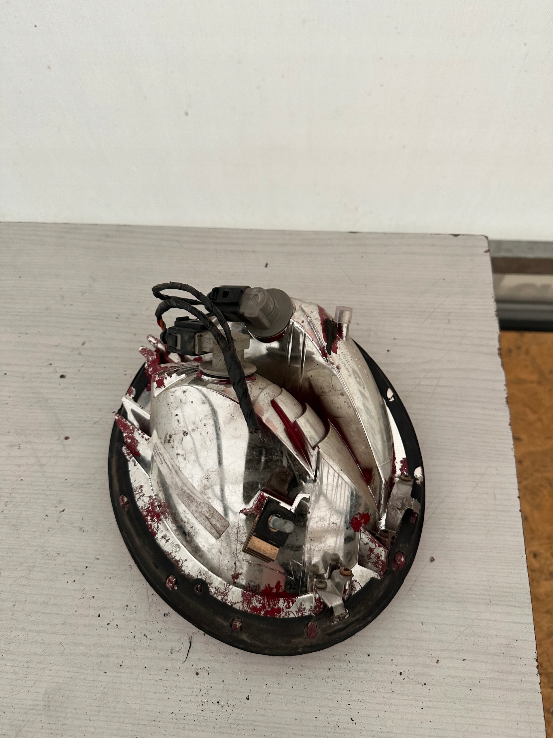 VOLKSWAGEN NEW BEETLE light right rear right rear part 1C0945096D