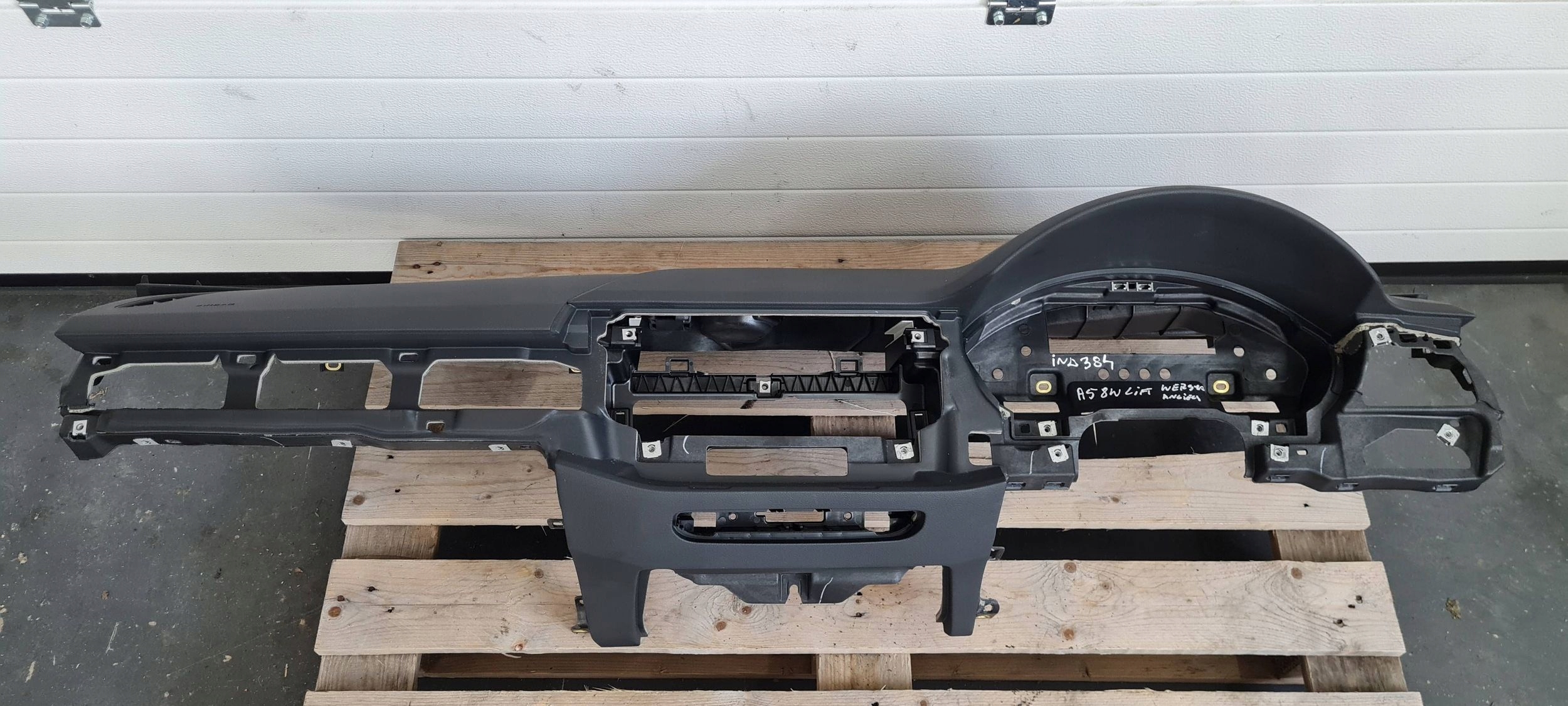 A5 8W S5 LIFT dashboard instrument panel console cockpit ANGLIK 8W2857001H A4 B9 8W
