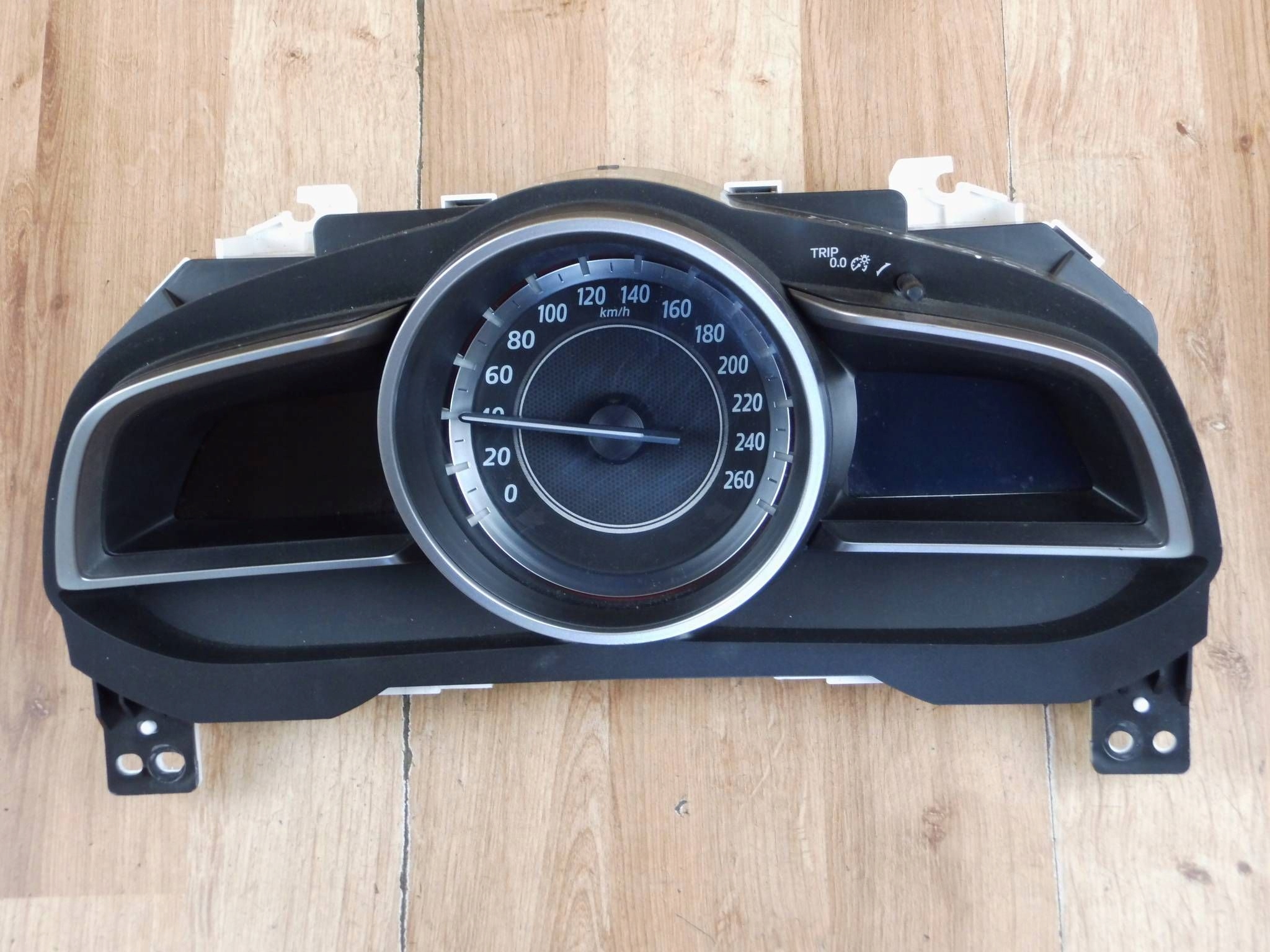 Mazda 3 III 2014-2019 2.0 BENZ dials BPP355471C