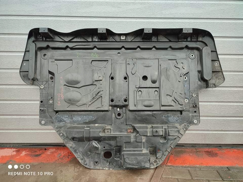 8200194702 - RENAULT SCENIC ПІДЛОГА БАГАЖНИКА 02-