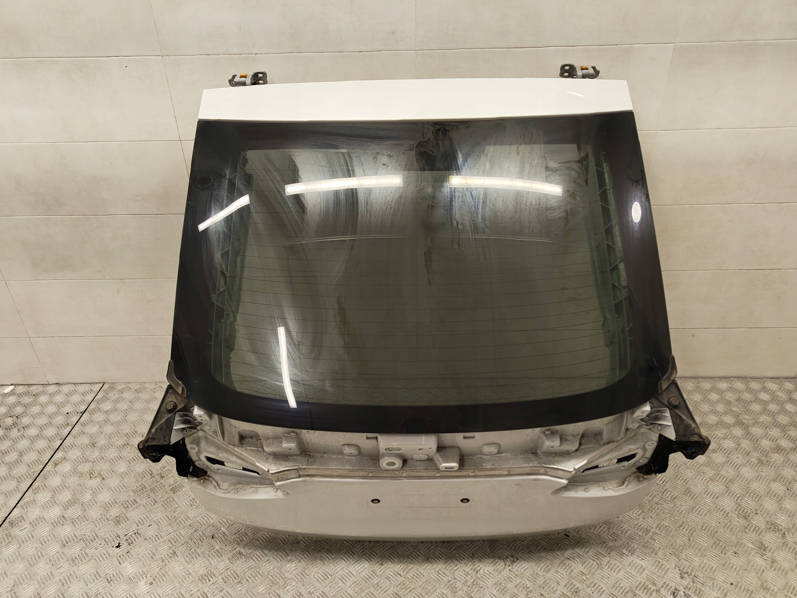 BMW 6 G32 trunk door boot A96