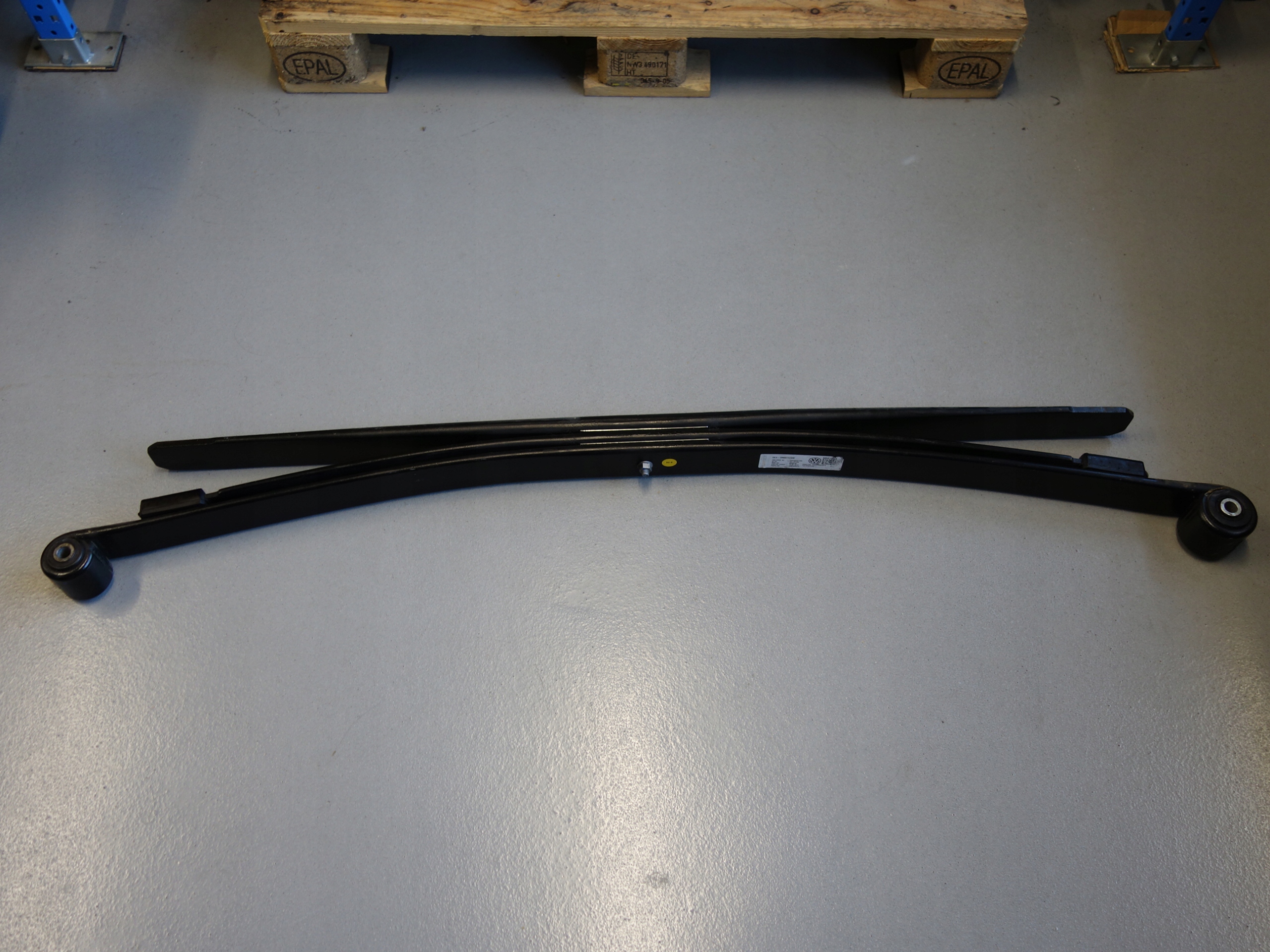 2N0511152E - РЕССОРА ЗАДНЯЯ БЛИЗНЕЦ MAN TGE VW CRAFTER 2017-