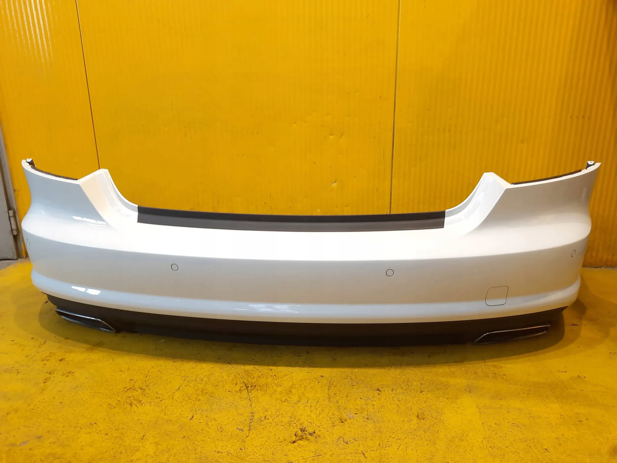 Audi A7 C7 4G LIFT ZDERZAK TYŁ TYLNY 6 PDC LS9R Strona zabudowy tył