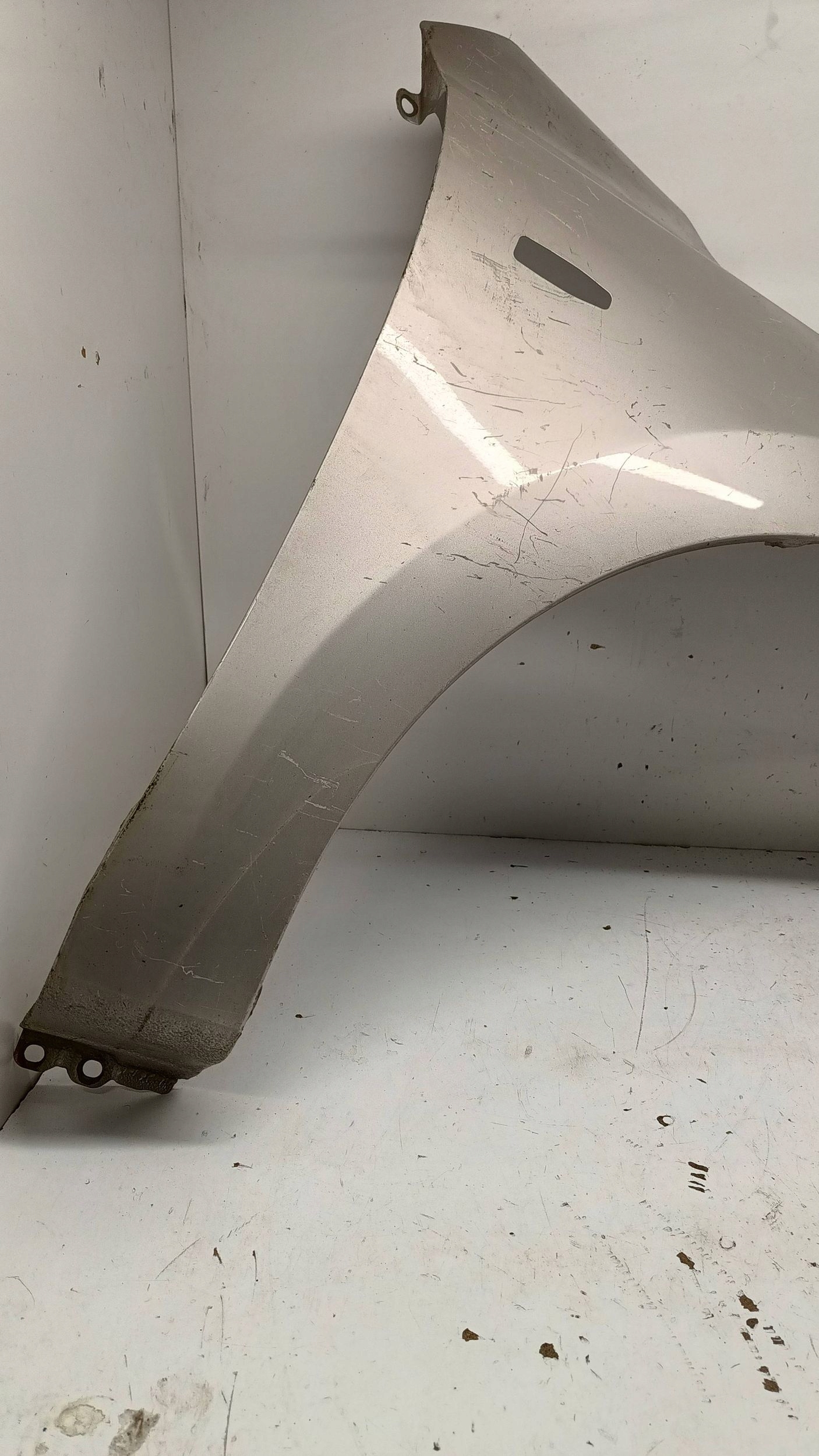 HYUNDAI I30 and fender front front right 2007