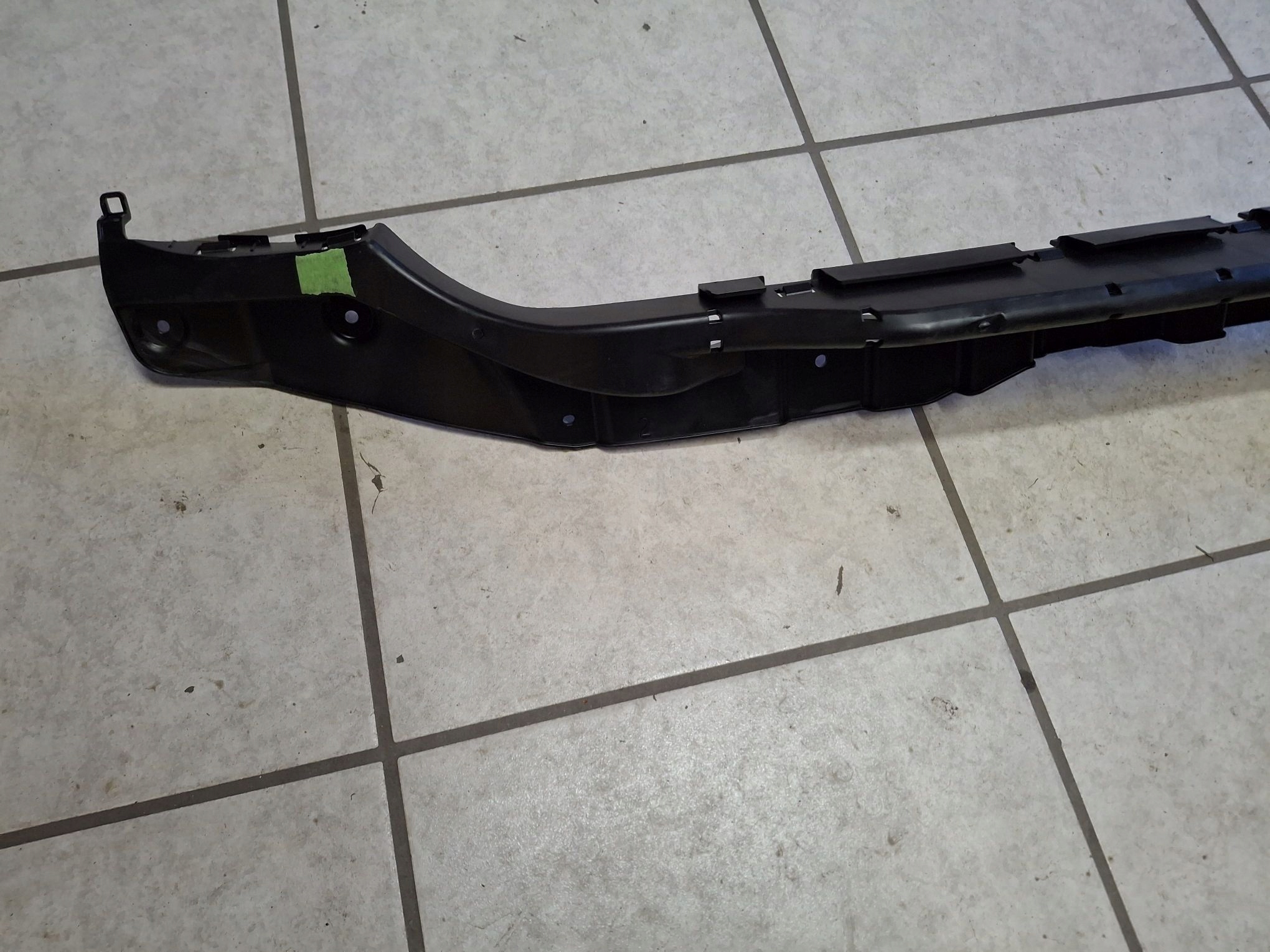 Support Moyenne Pare choc Arrière Console FIAT 500e 2020R->