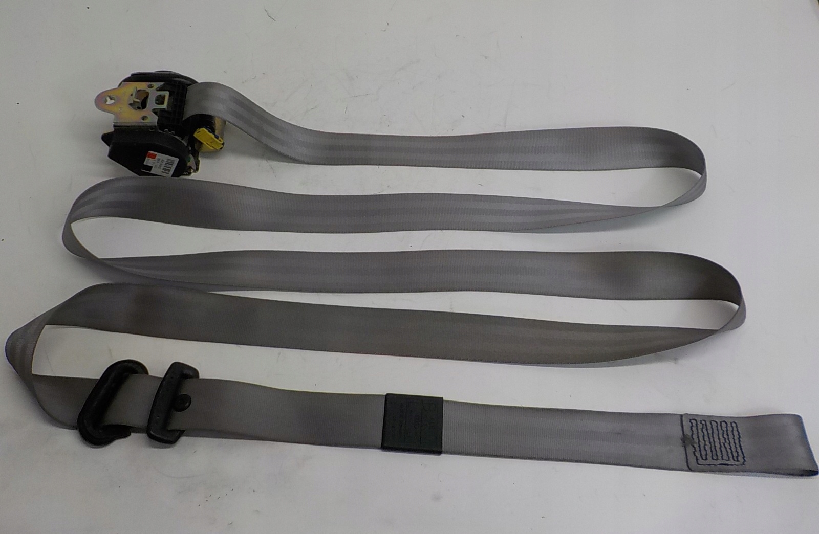 AUDI A3 II 8P tension belt safety 3D left front 8P3857705B
