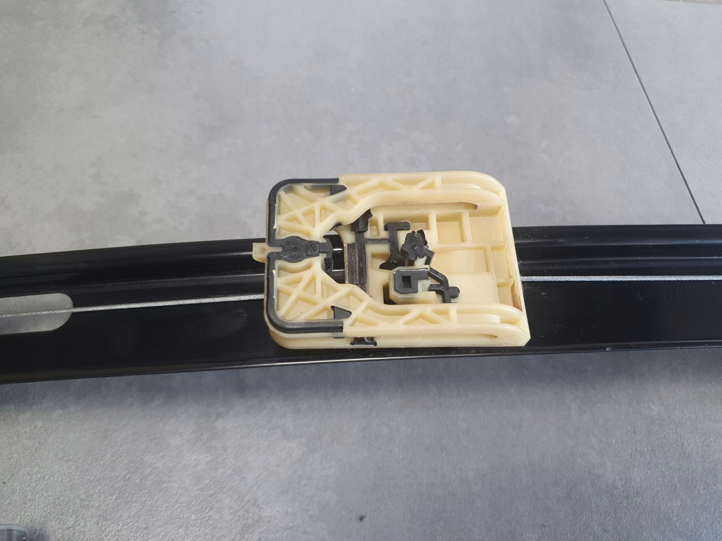 Cupra Formentor window regulator door right front przednich 5FF837462C