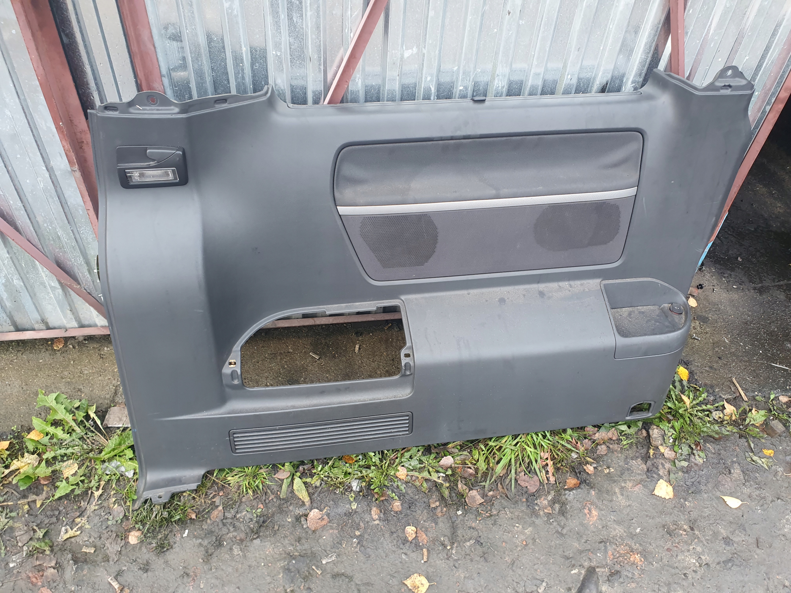 Бекон левый задний жалюзи VW T5 Multivan